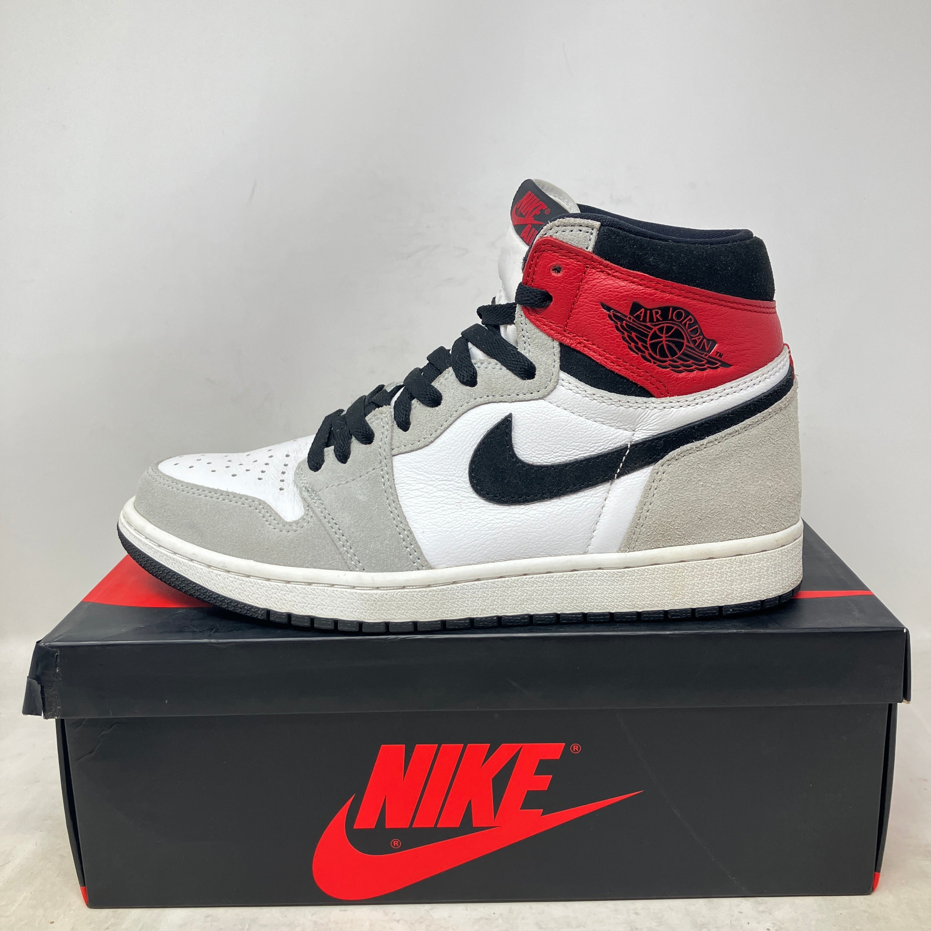Jordan 1 Retro High Light Smoke Grey