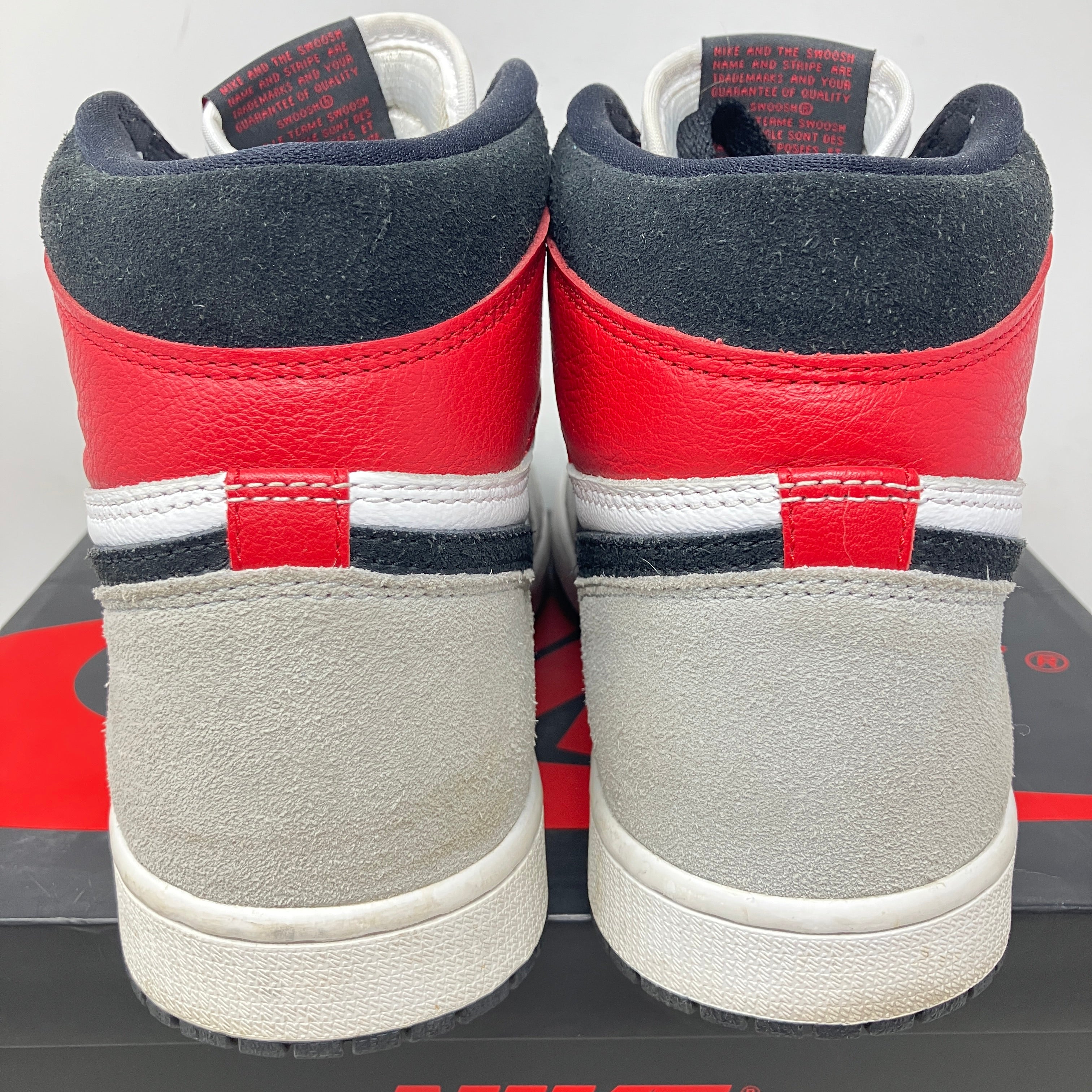 Jordan 1 Retro High Light Smoke Grey