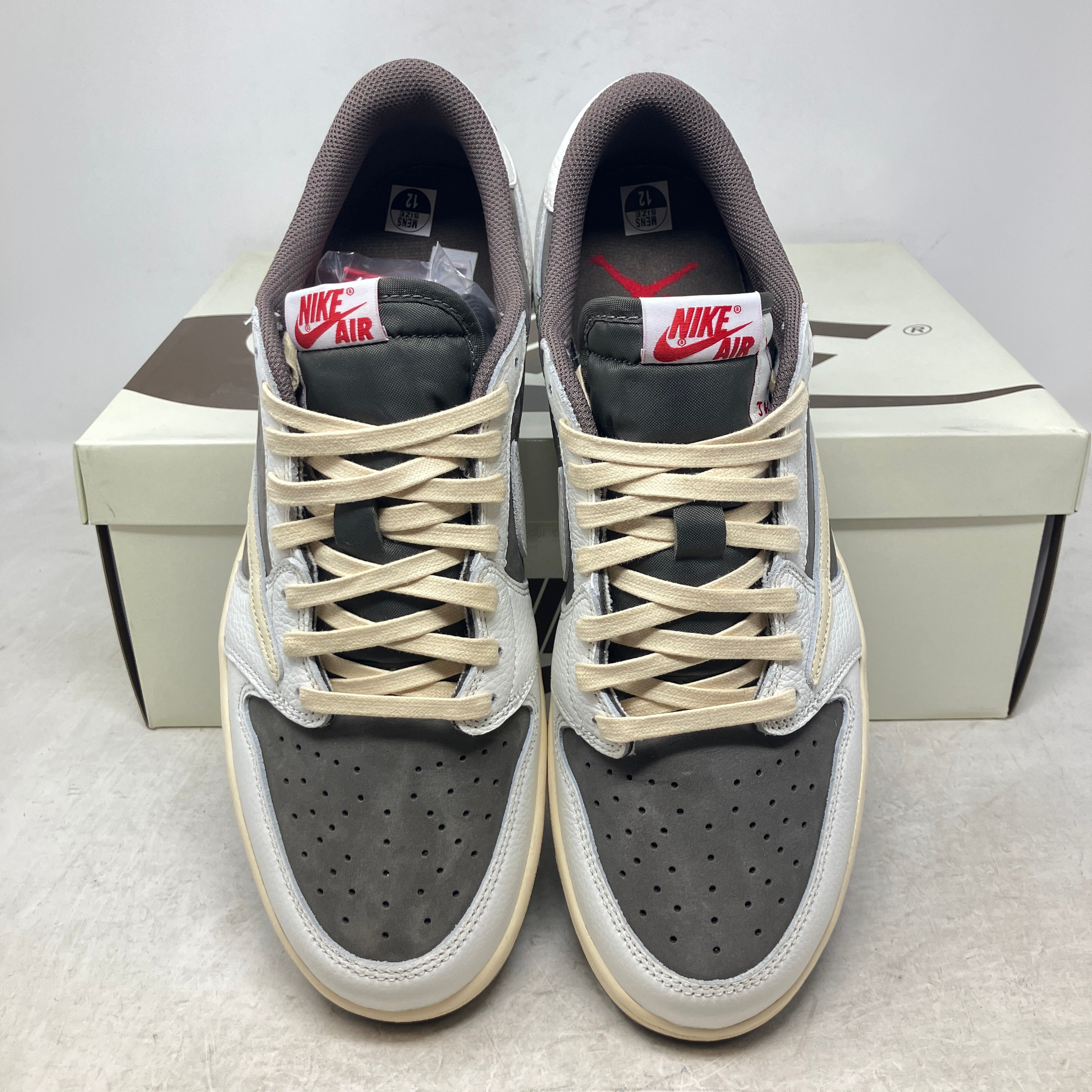 Jordan 1 Retro Low OG SP Travis Scott Reverse Mocha