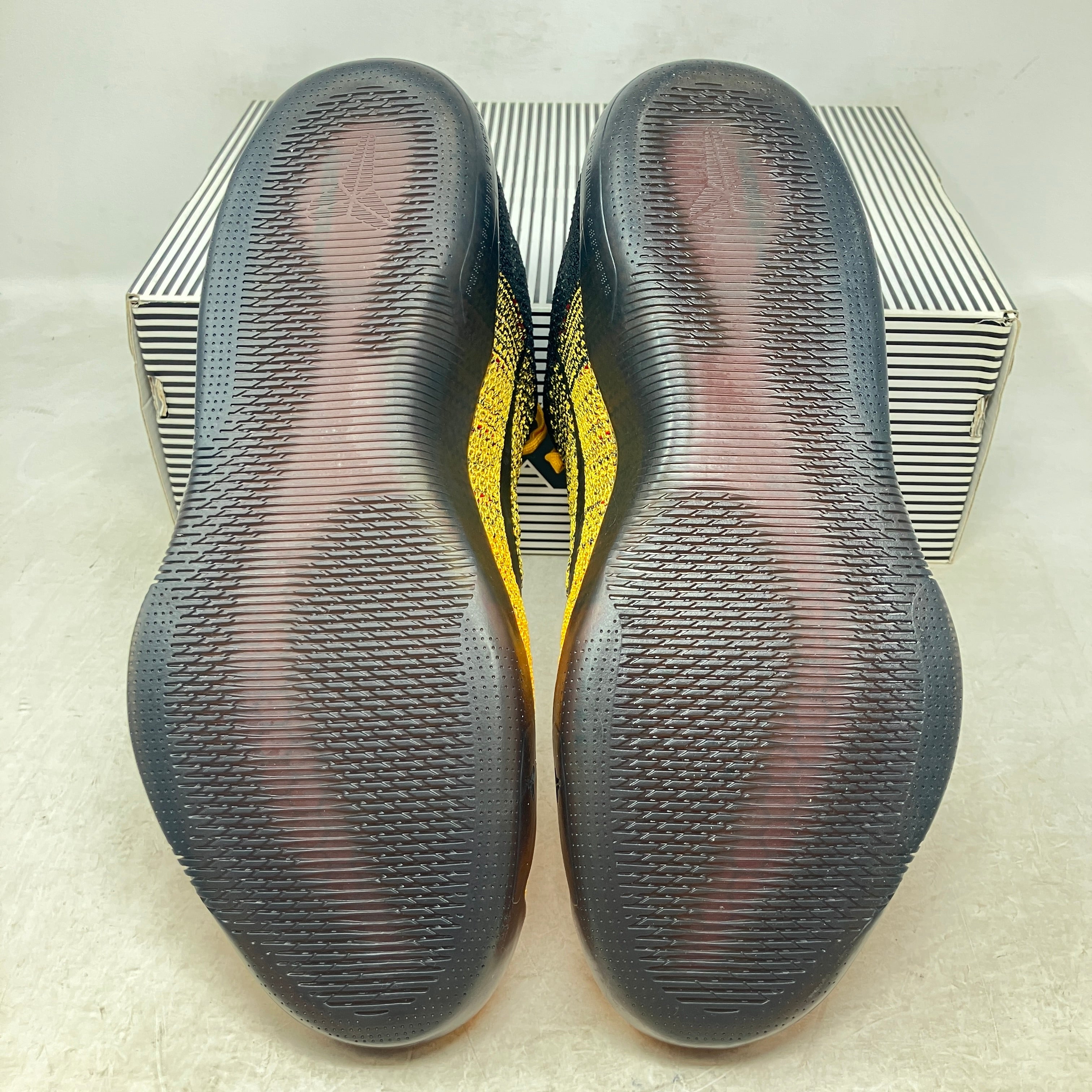 Nike Kobe 11 Elite Low Bruce Lee