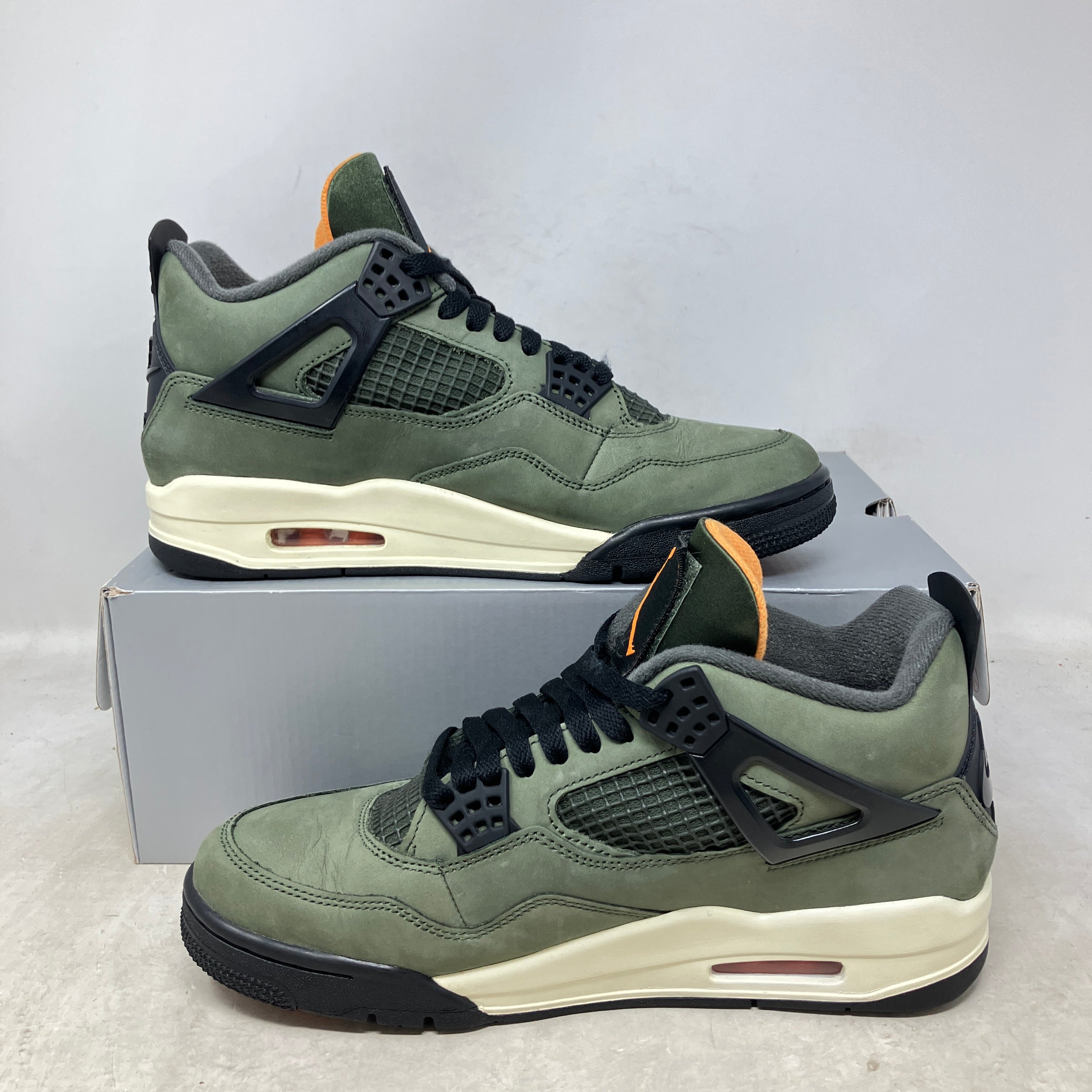 Jordan 4 Retro OG SP Undefeated (2025)