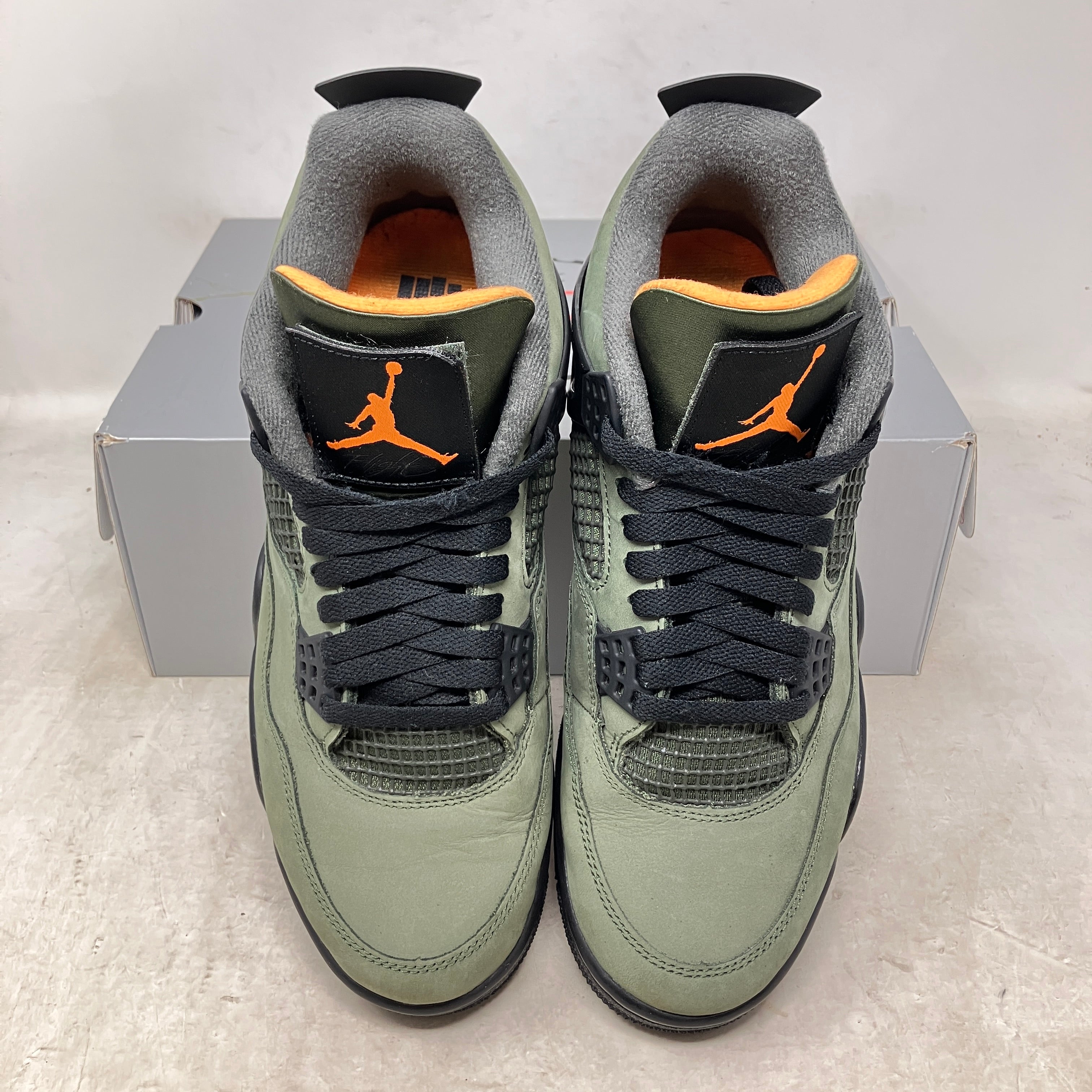 Jordan 4 Retro OG SP Undefeated (2025)