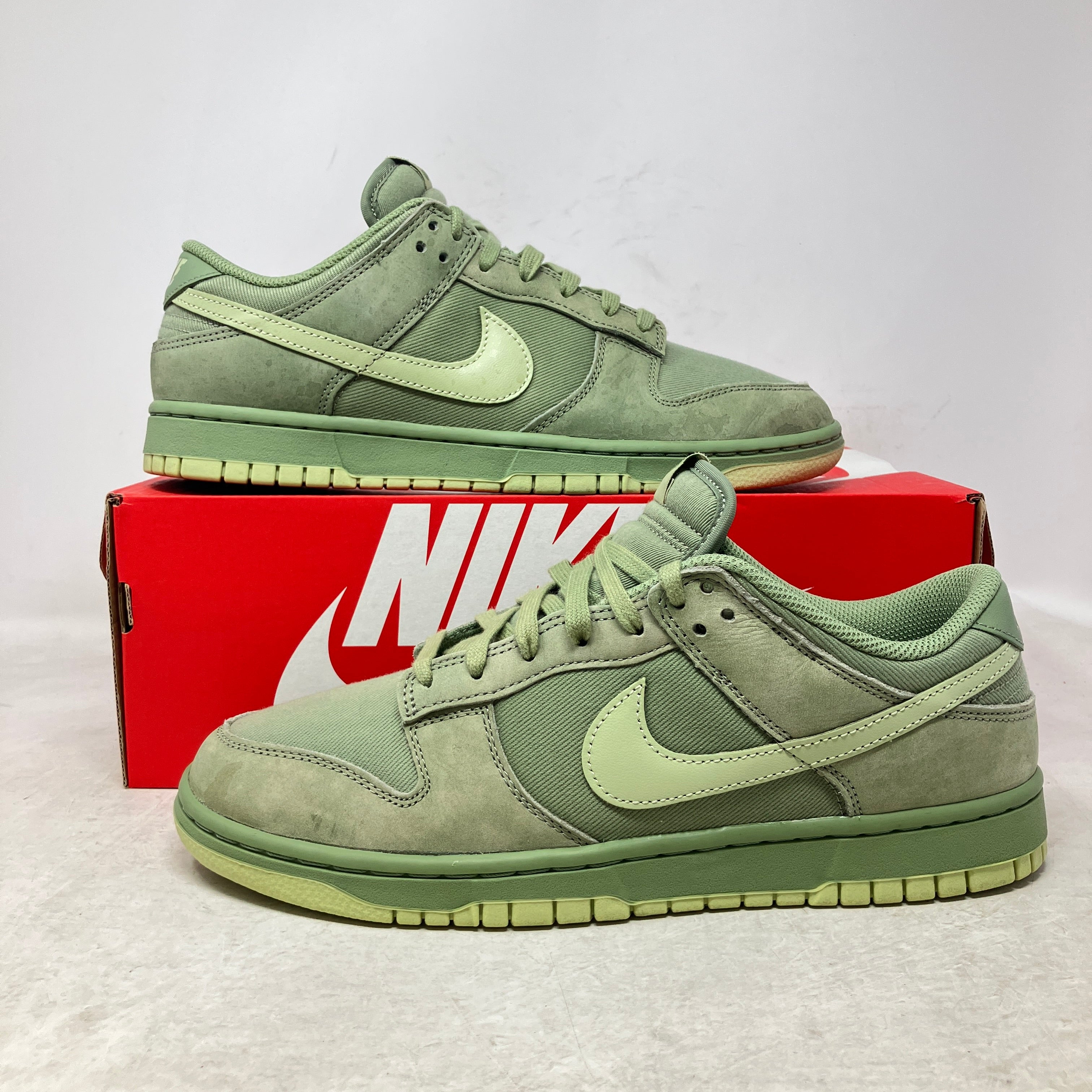 Nike Dunk Low Retro Premium Oil Green Olive Aura