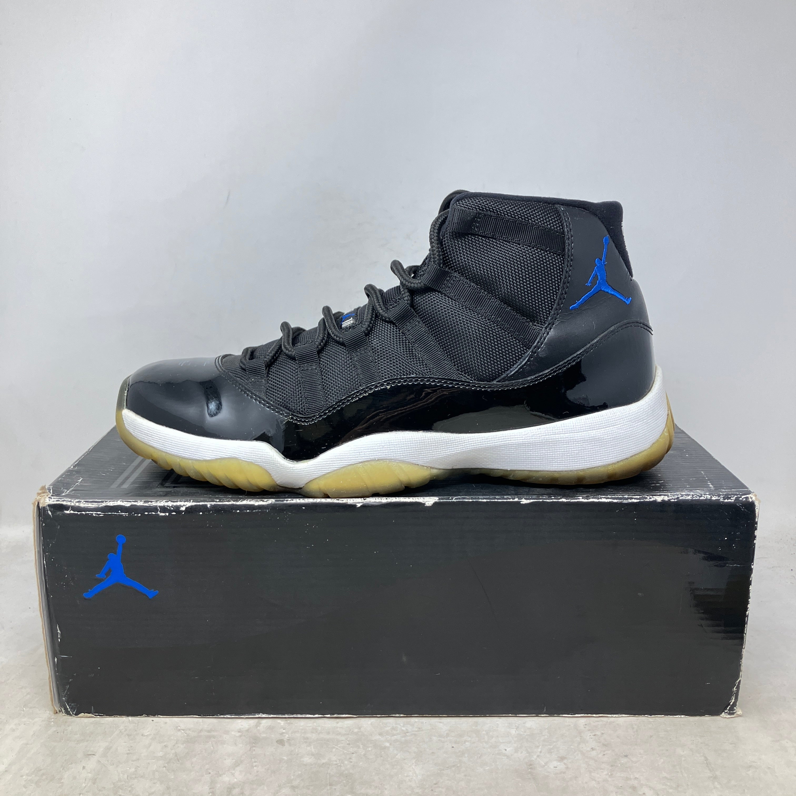 Jordan 11 Retro Space Jam (2009)