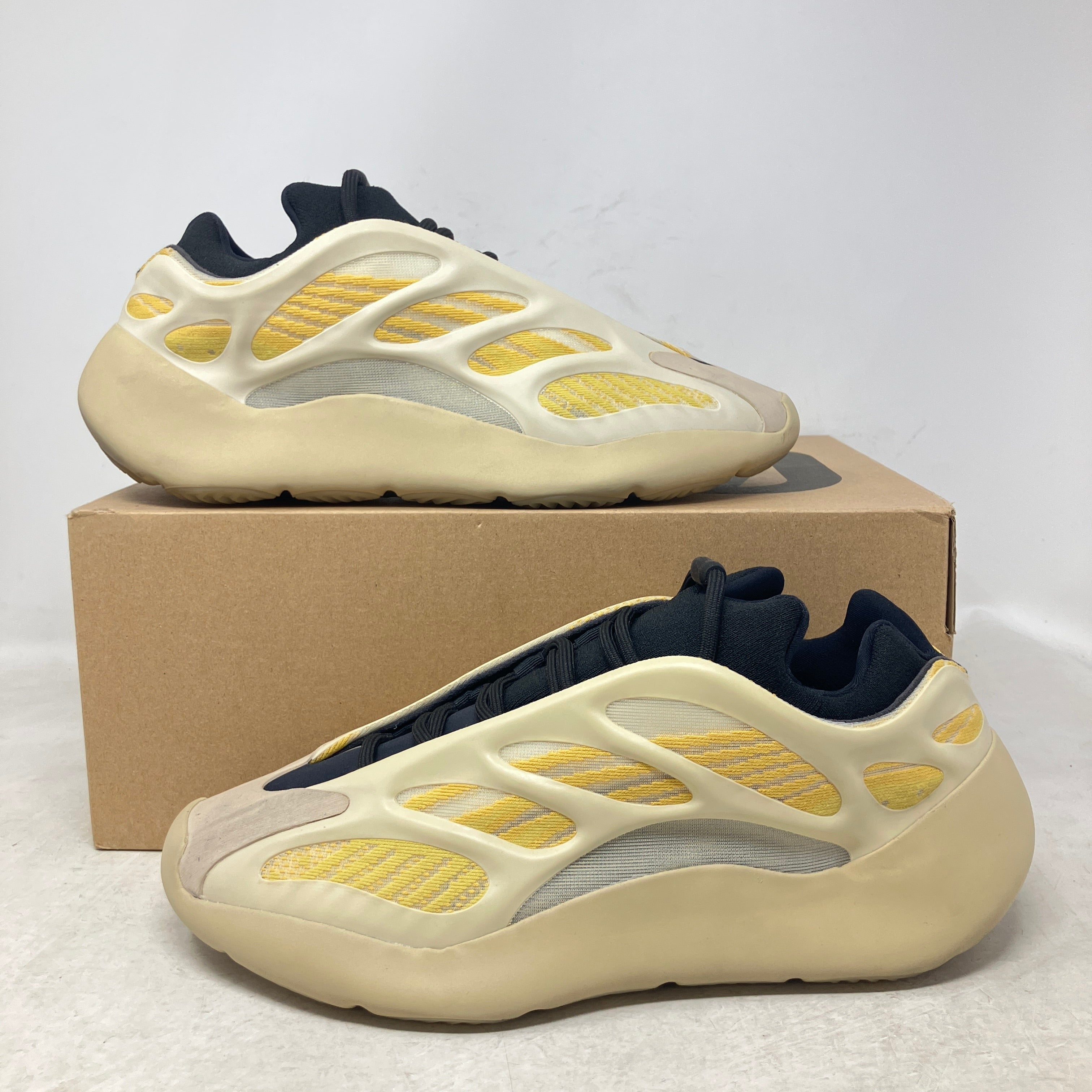 adidas Yeezy 700 V3 Safflower