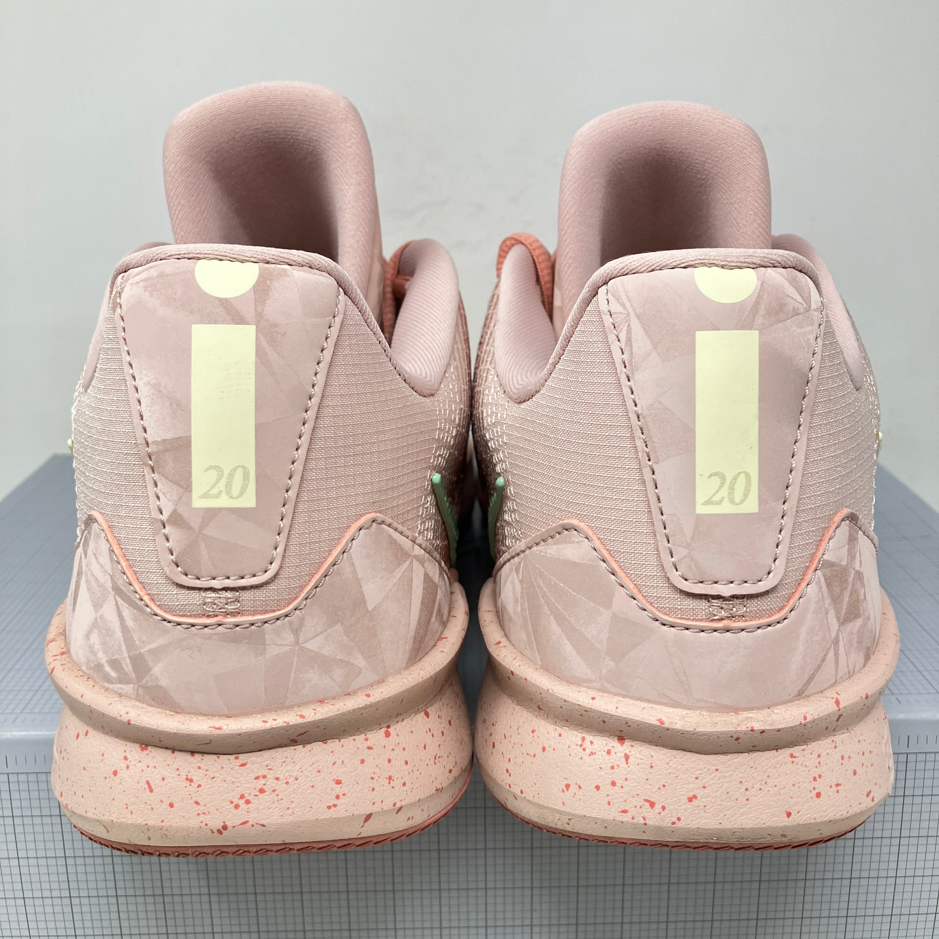 Nike Sabrina 3 Pink Oxford (Women's)