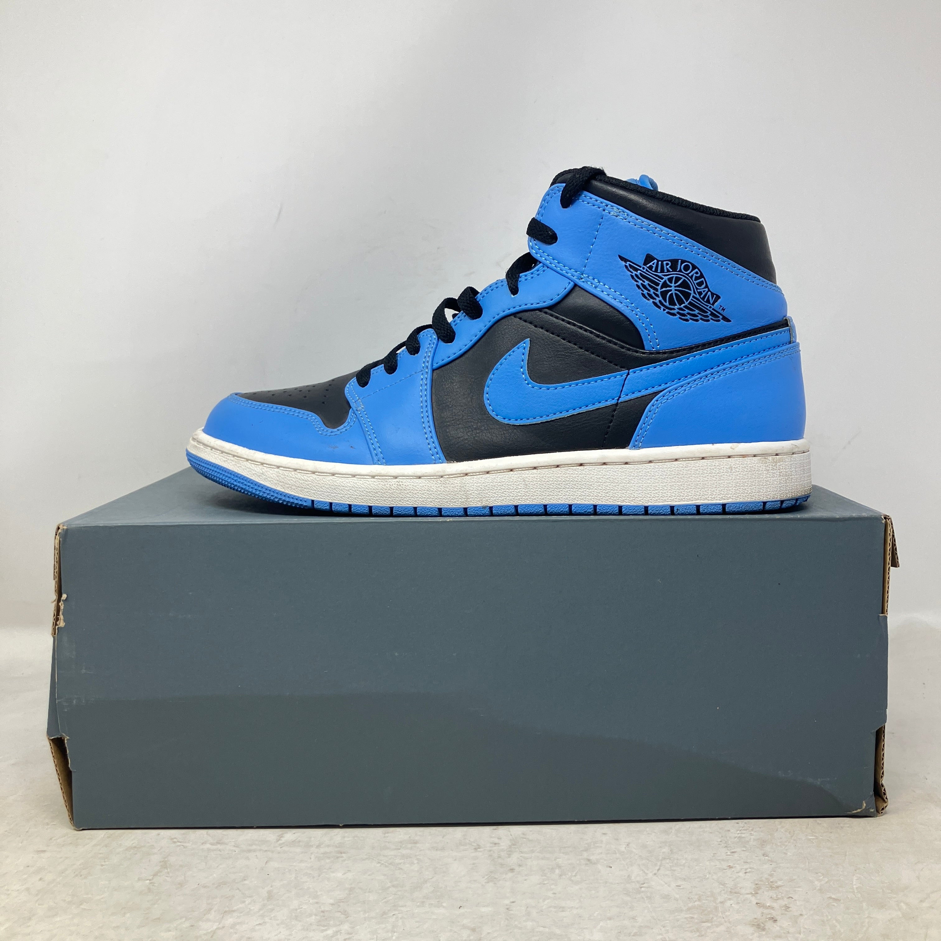 Jordan 1 Mid University Blue Black