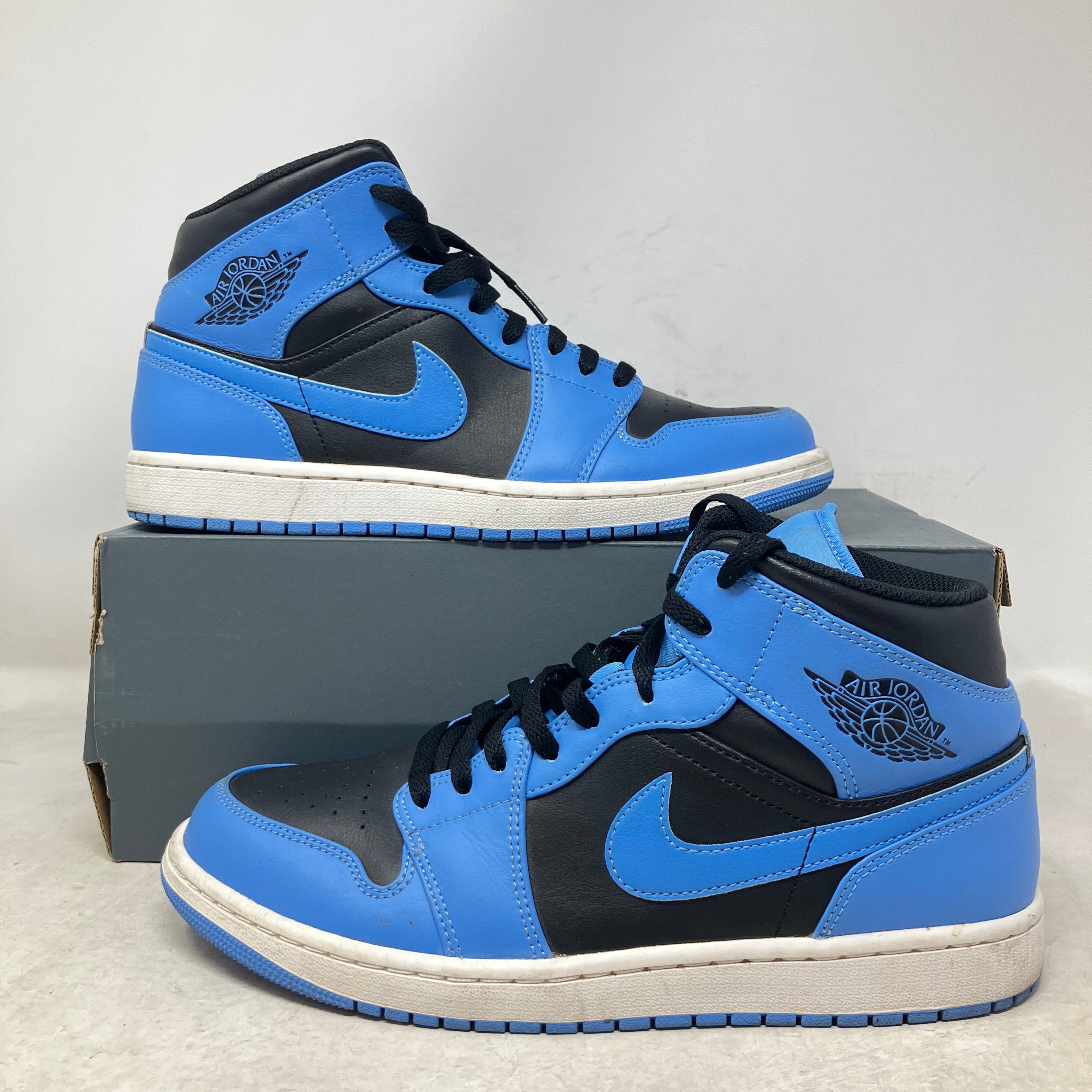 Jordan 1 Mid University Blue Black