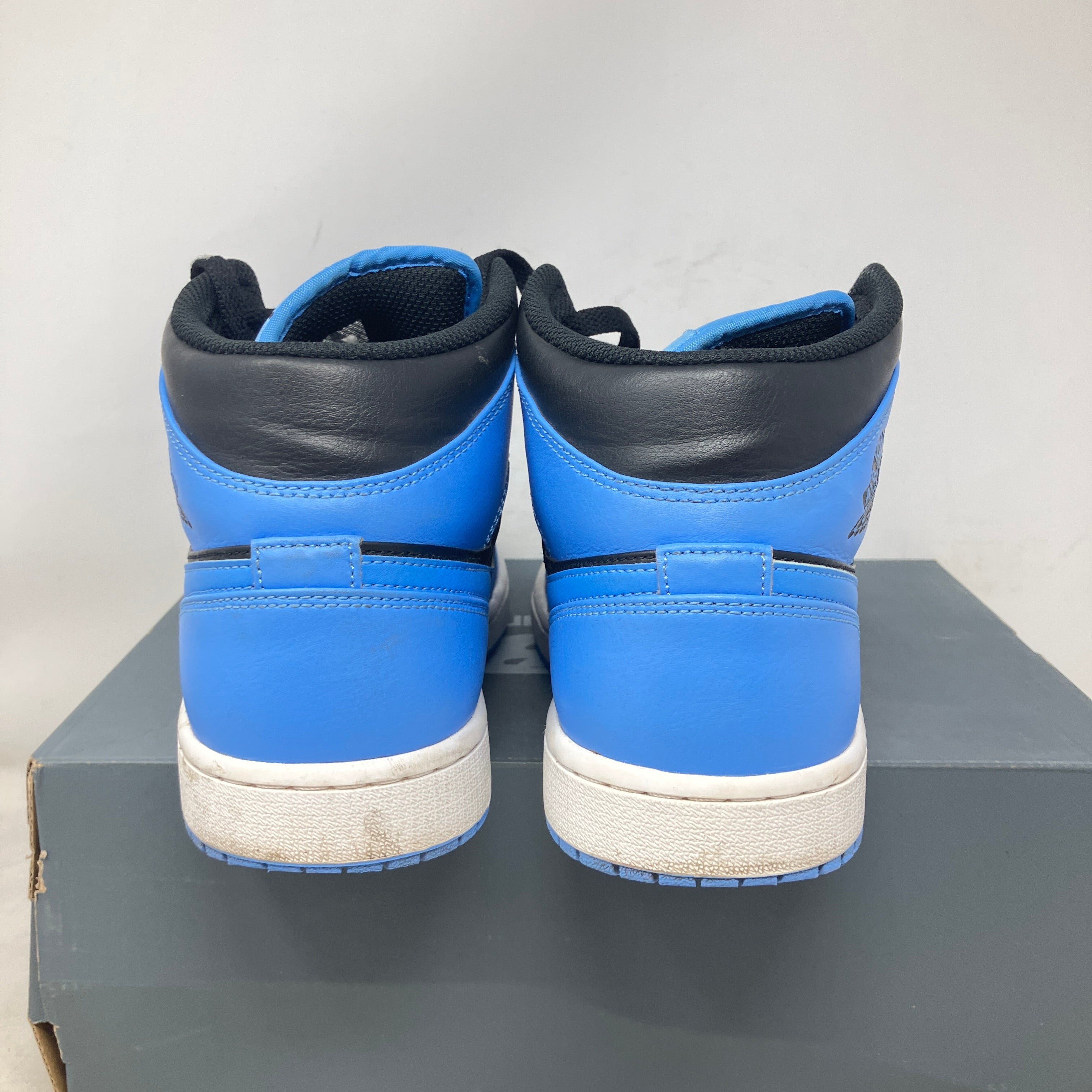 Jordan 1 Mid University Blue Black