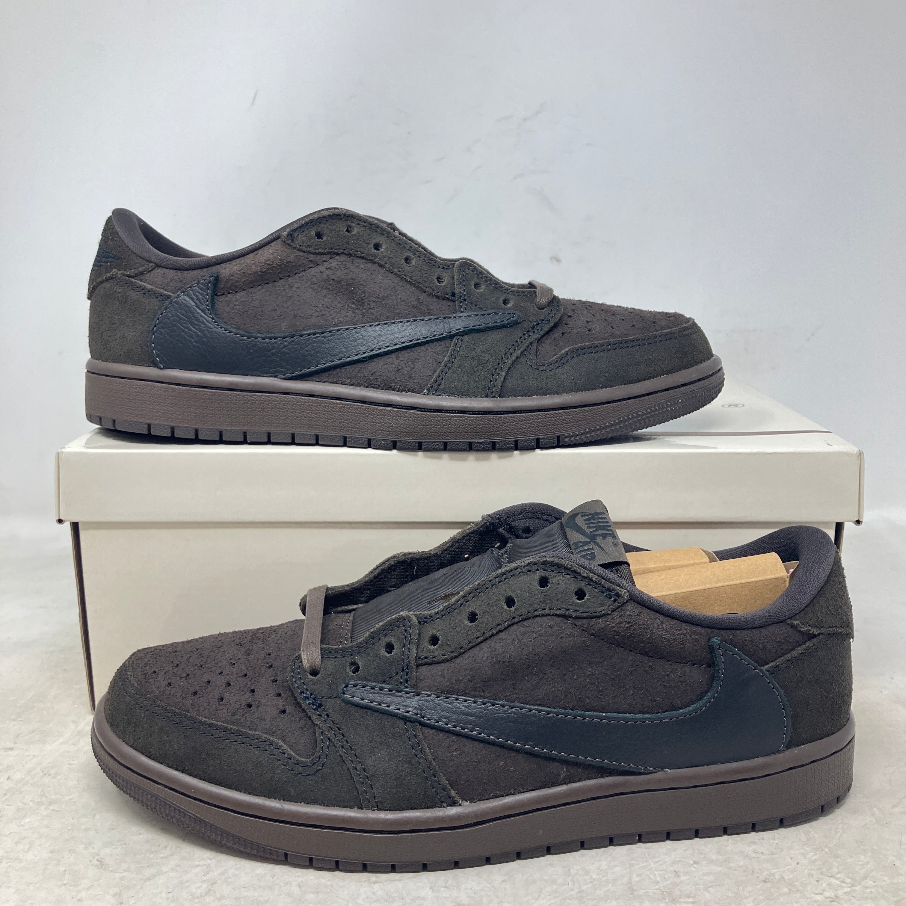 Jordan 1 Retro Low OG SP Travis Scott Velvet Brown