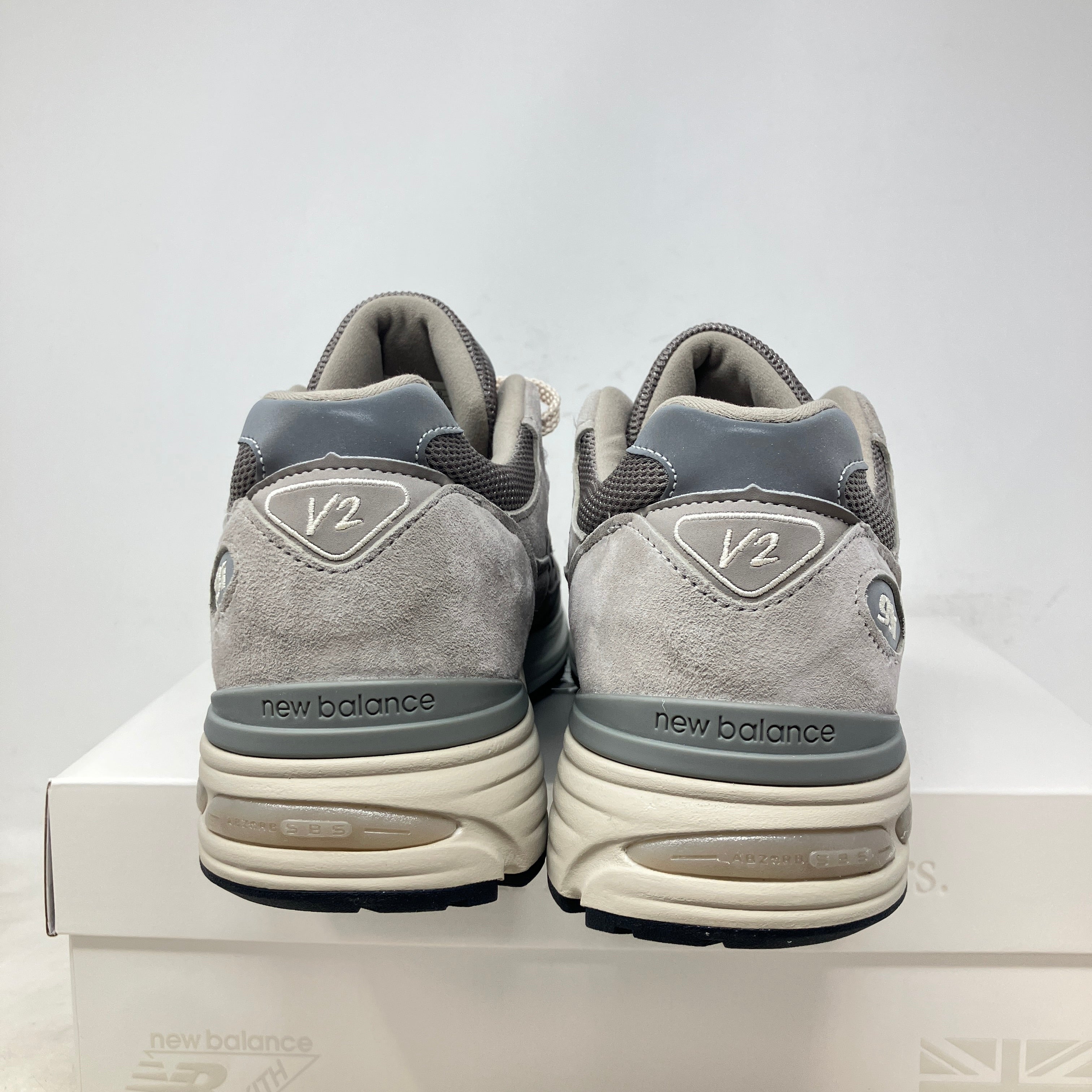 New Balance 991v2 MiUK Kith Moonrock