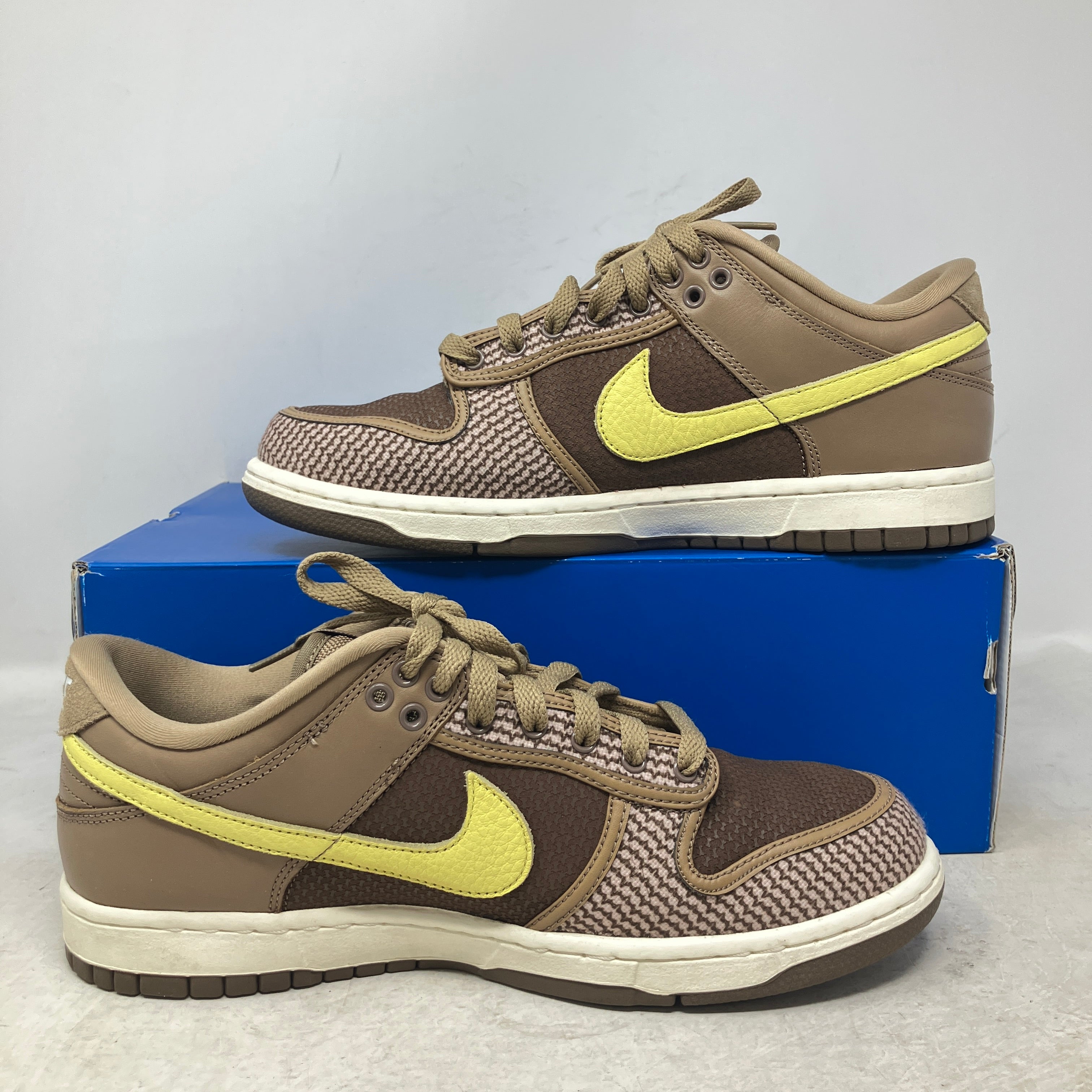 Nike Dunk Low SP Undefeated Canteen Dunk vs. AF1 Pack