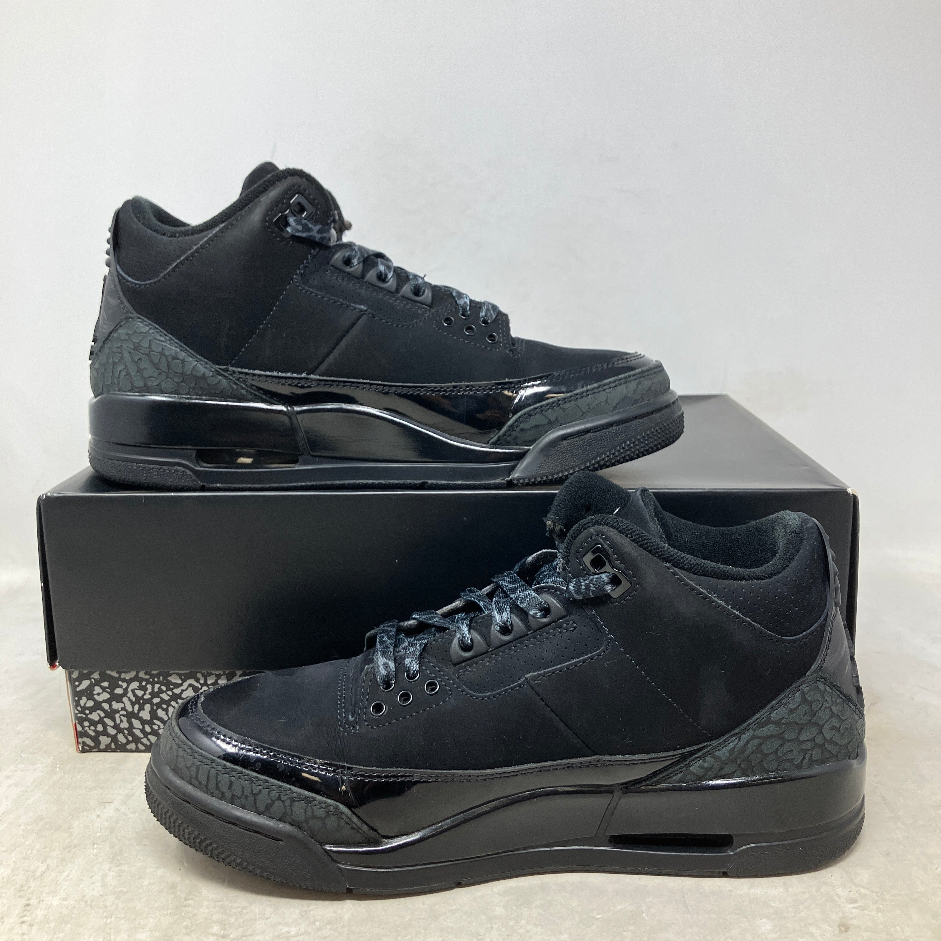 Jordan 3 Retro Black Cat (2025)