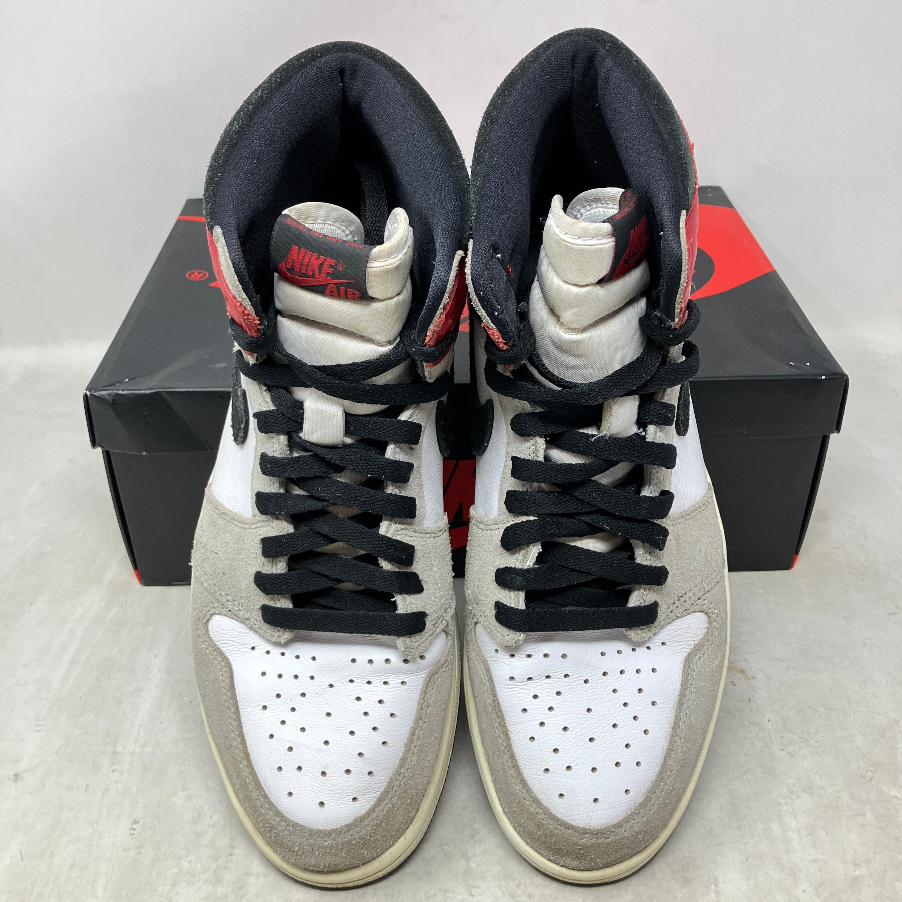 Jordan 1 Retro High Light Smoke Grey