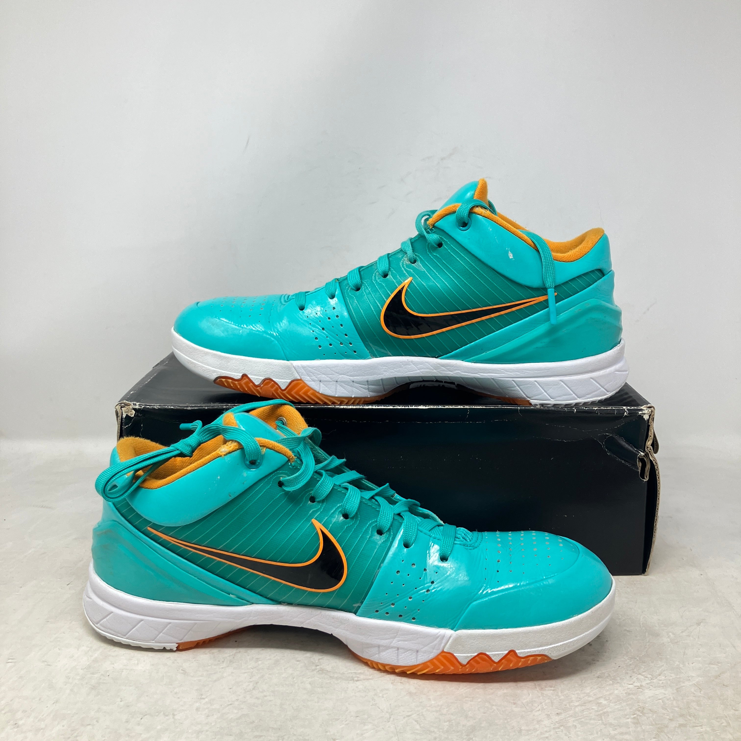 Nike Kobe 4 Protro Undefeated San Antonio Spurs