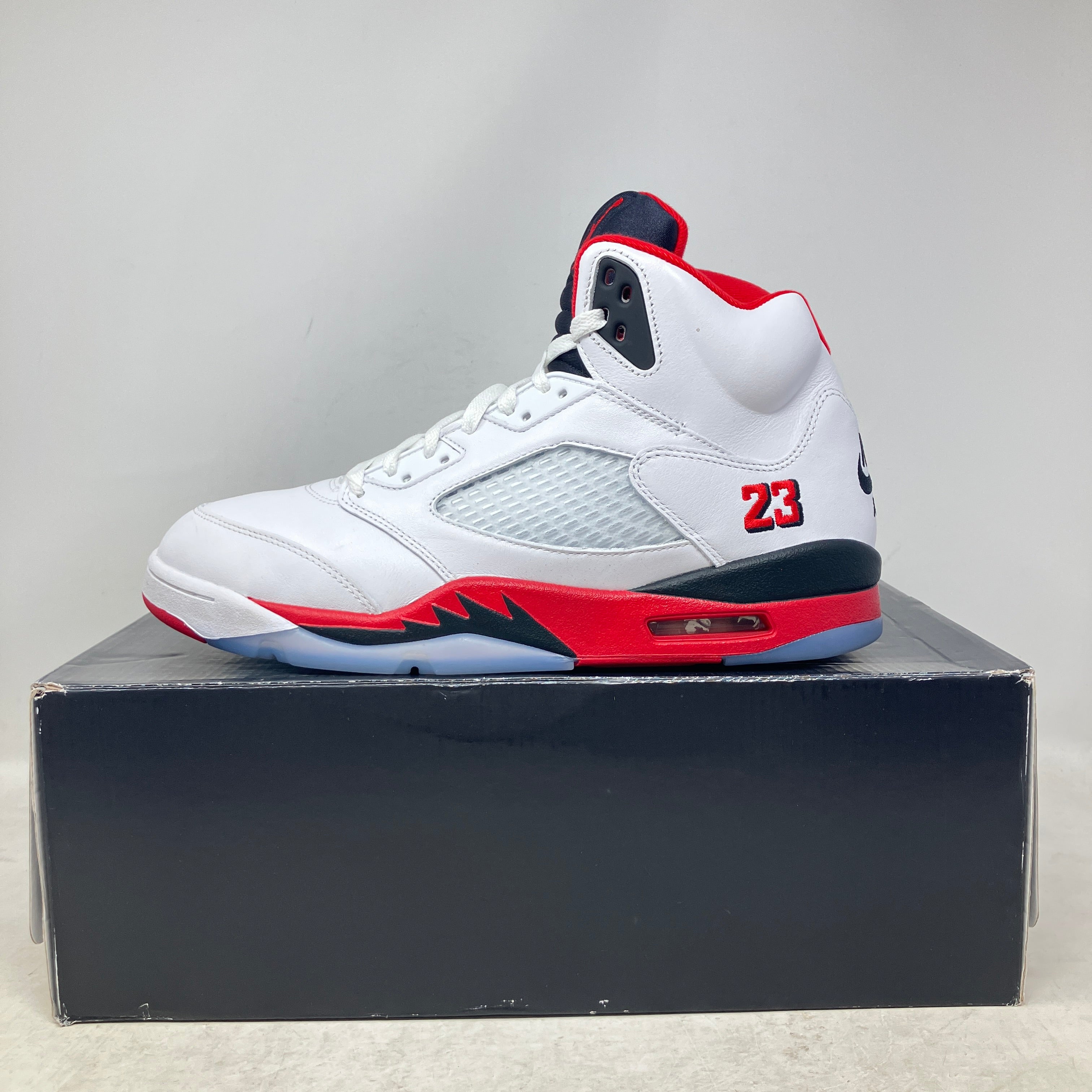 Jordan 5 Retro Fire Red Black Tongue (2025)