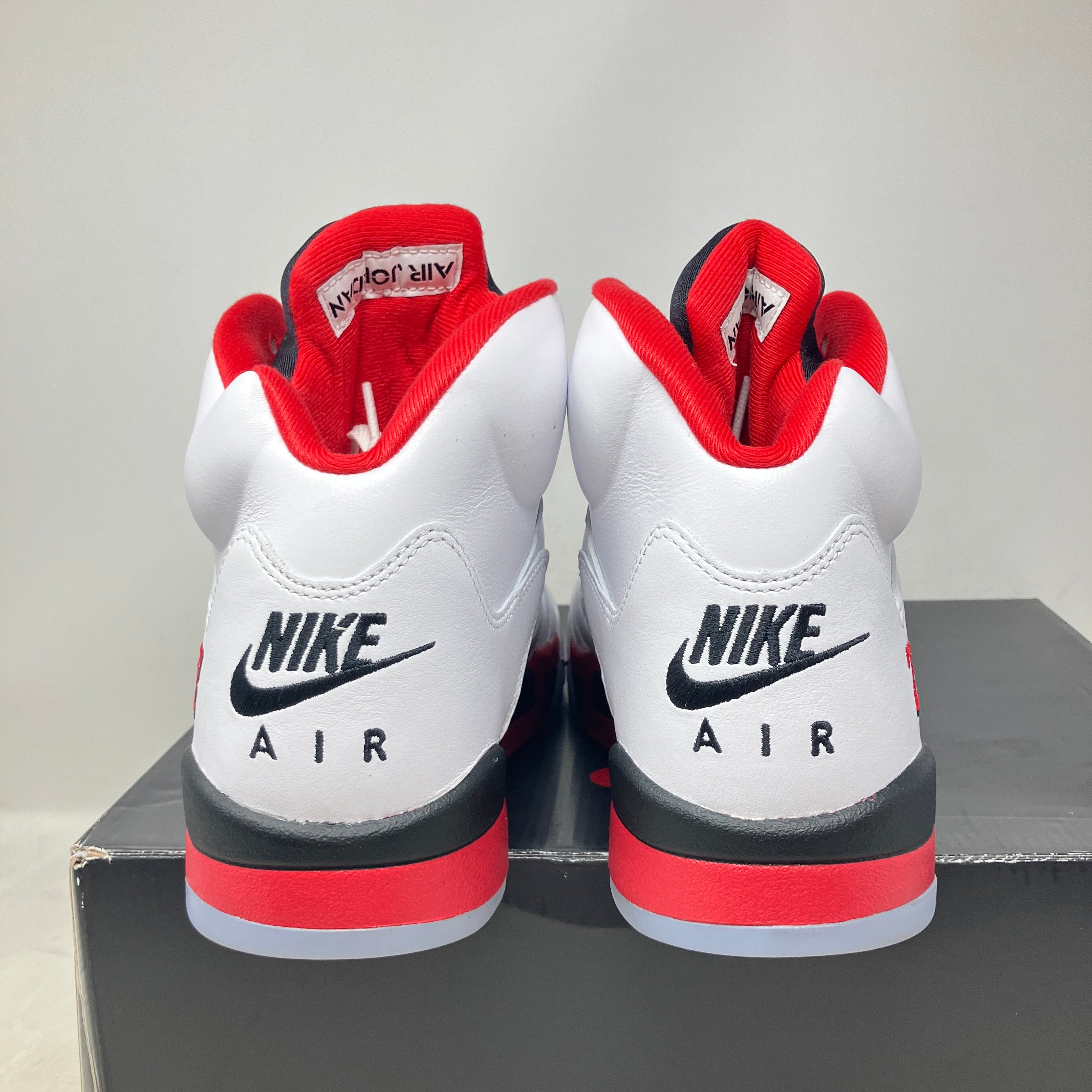 Jordan 5 Retro Fire Red Black Tongue (2025)