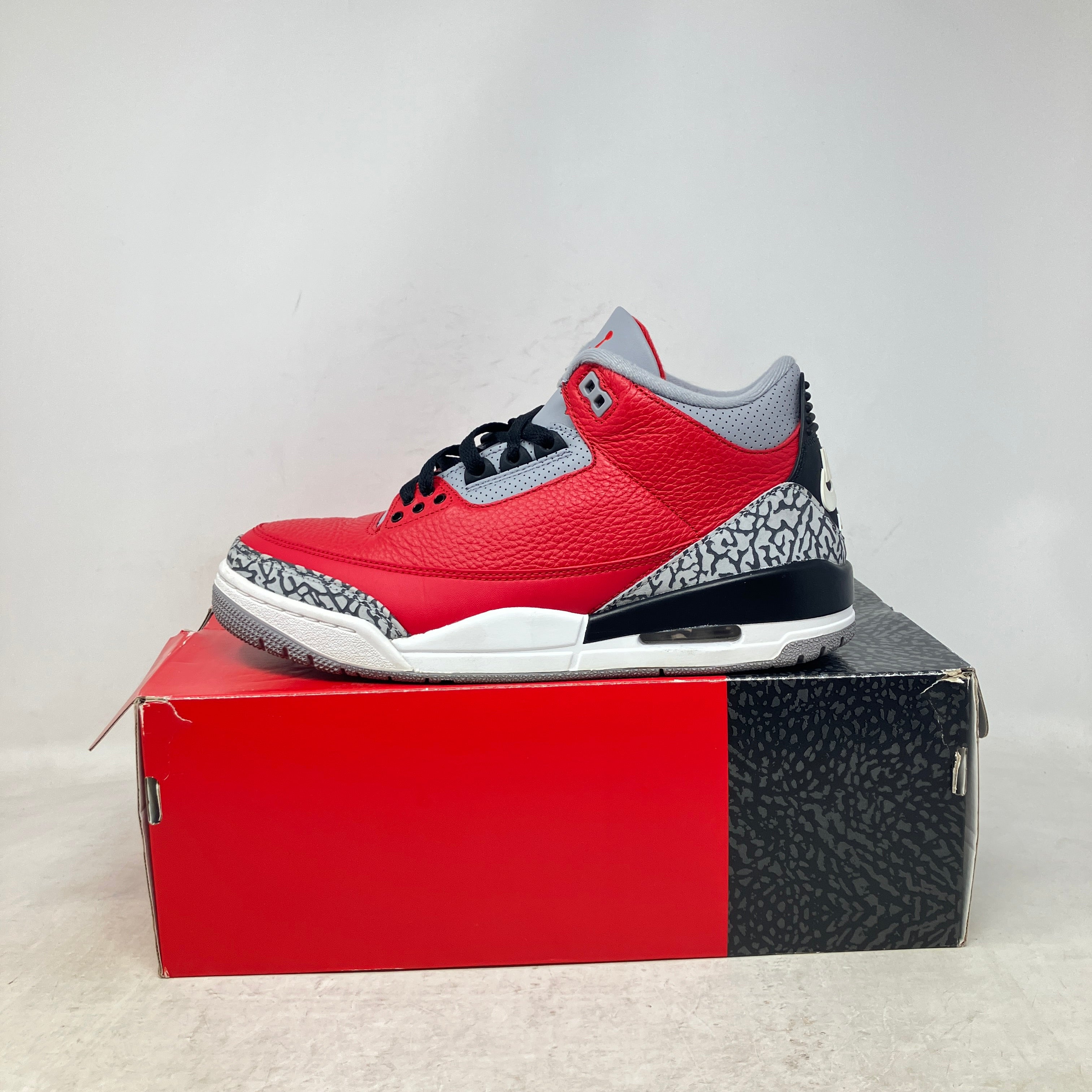 Jordan 3 Retro SE Unite