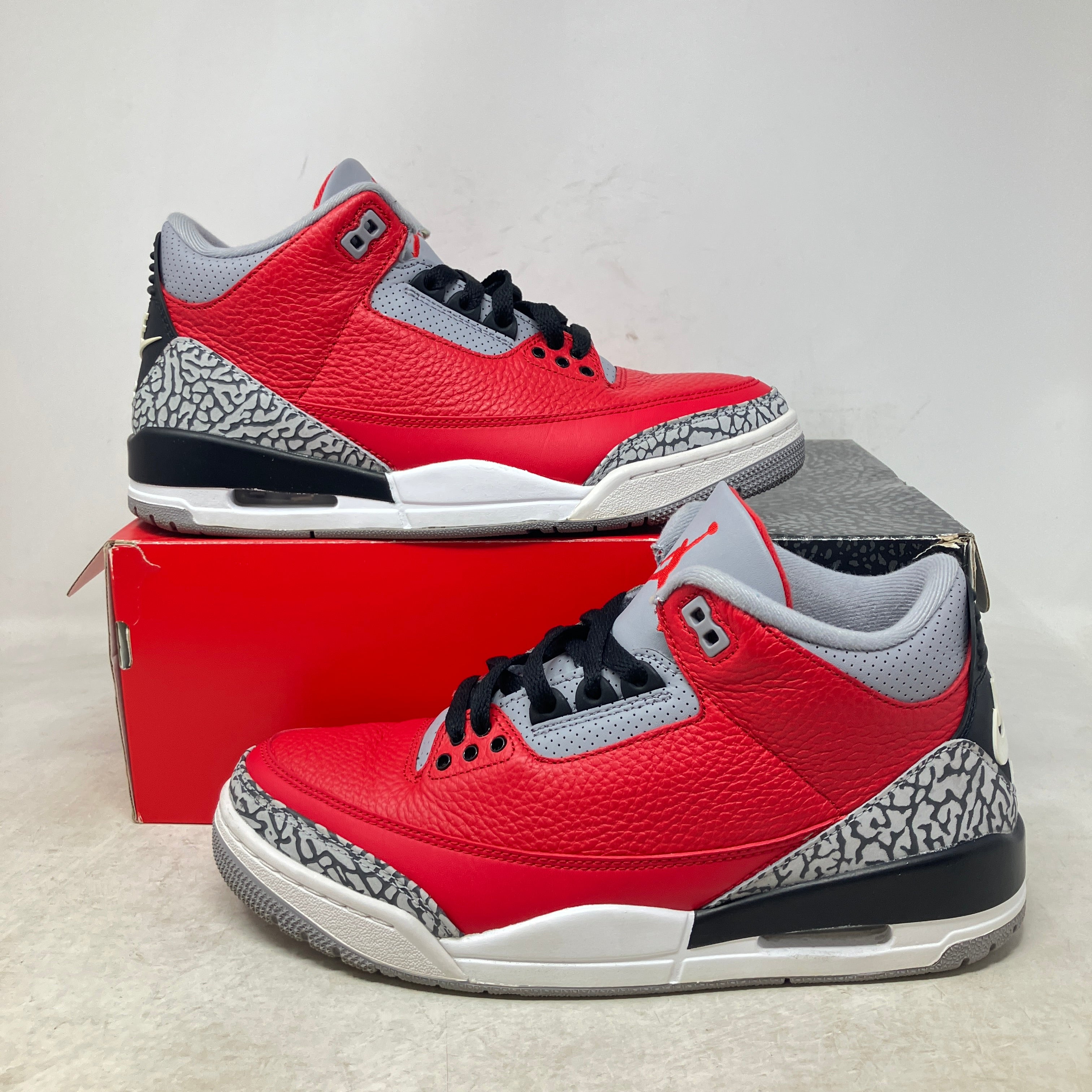 Jordan 3 Retro SE Unite