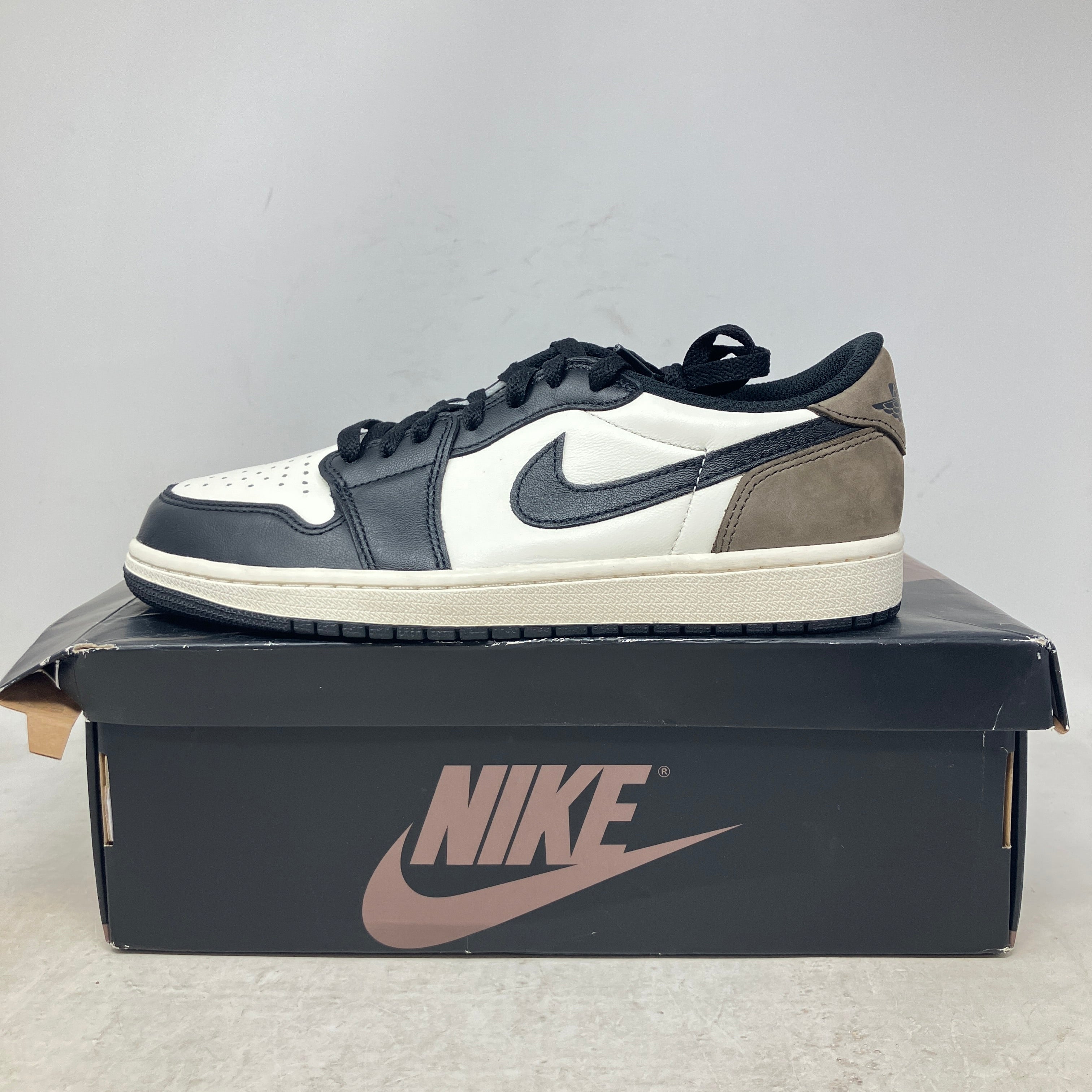 Jordan 1 Retro Low OG Mocha