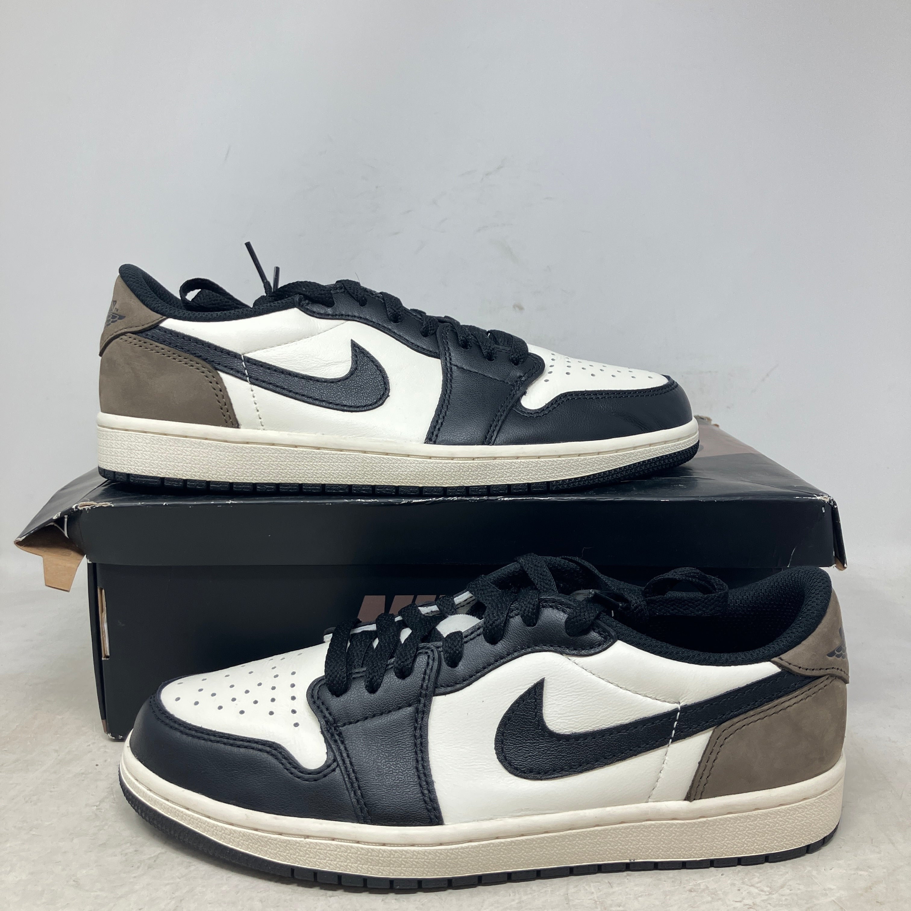 Jordan 1 Retro Low OG Mocha
