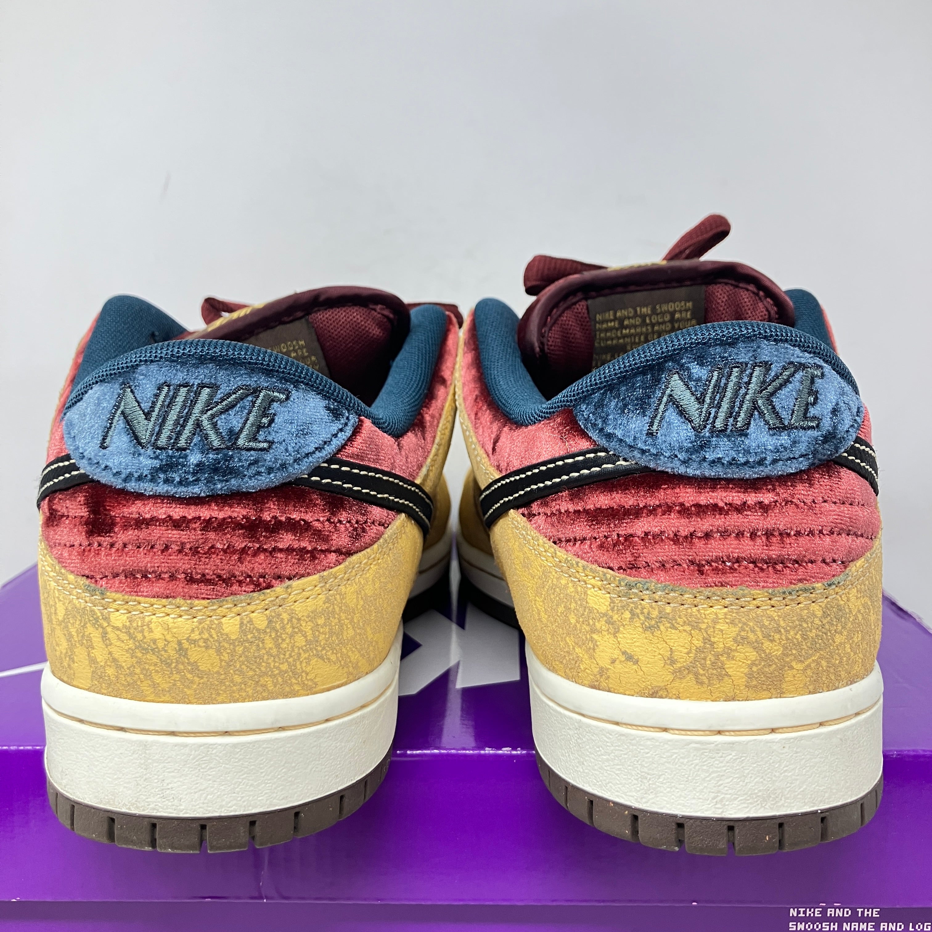 Nike SB Dunk Low City of Cinema