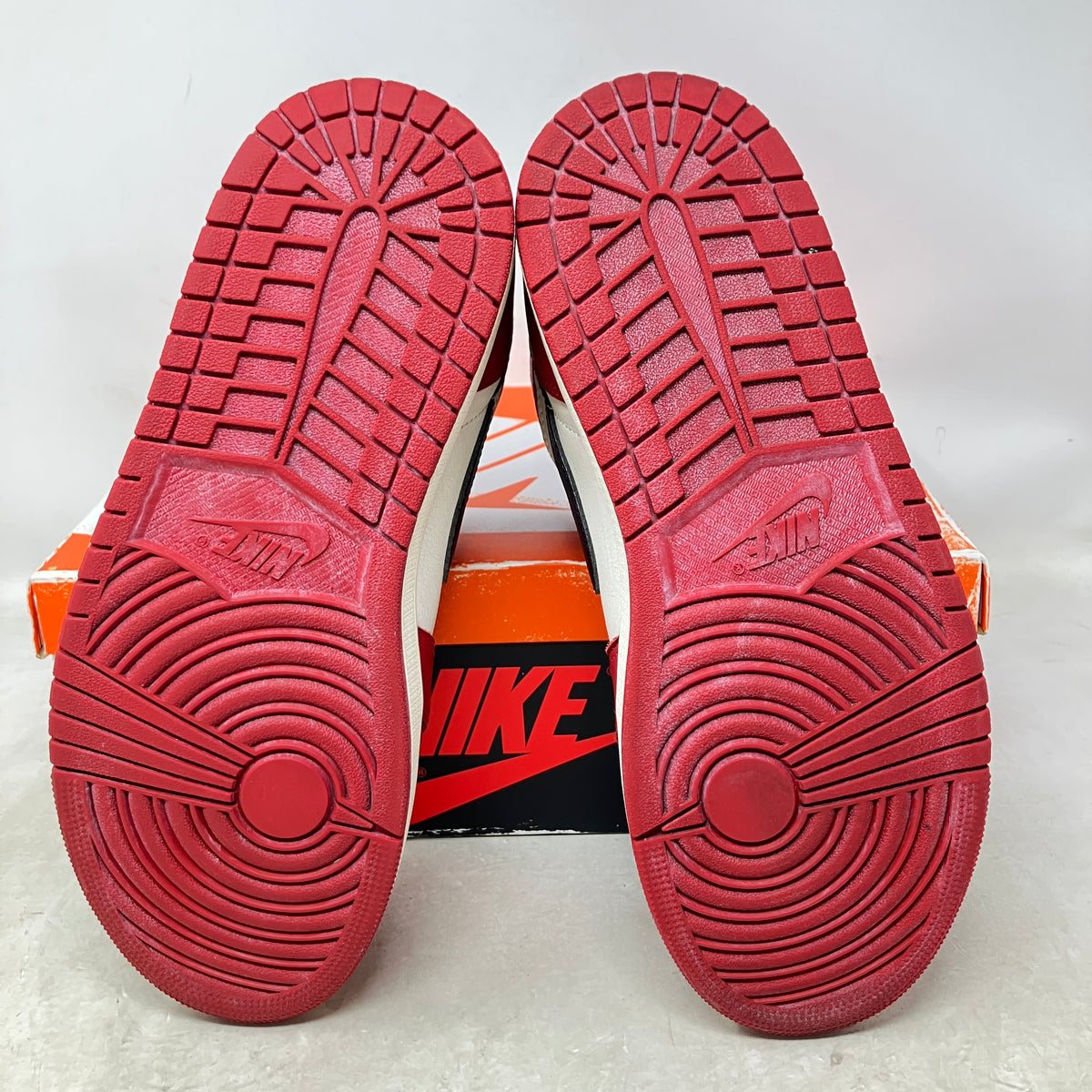 Jordan 1 Retro High OG Chicago Lost and Found