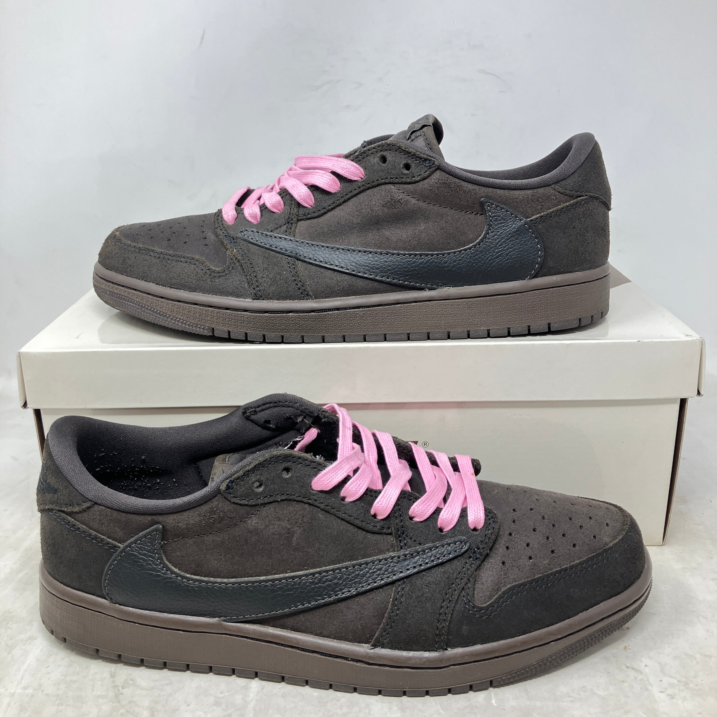 Jordan 1 Retro Low OG SP Travis Scott Velvet Brown