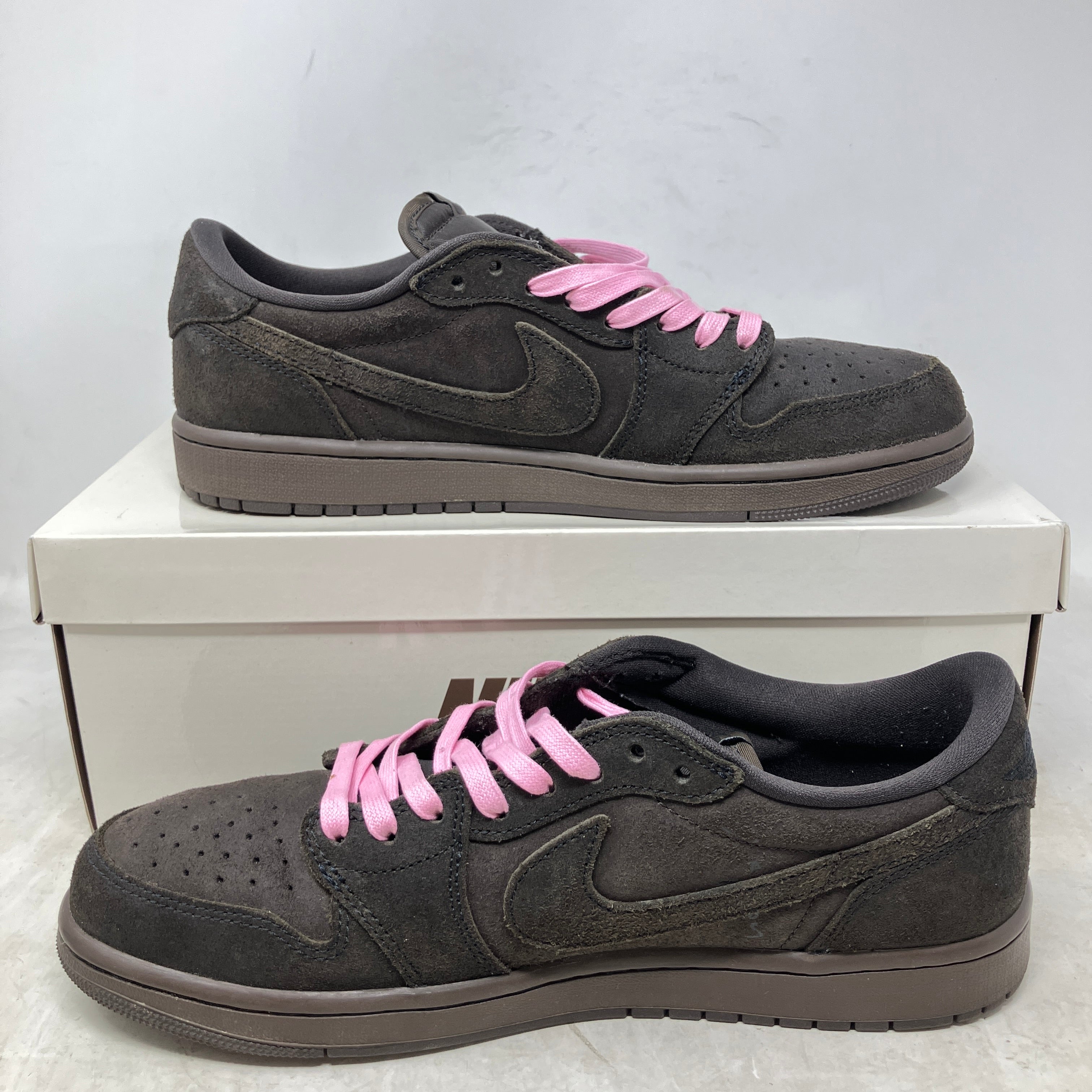 Jordan 1 Retro Low OG SP Travis Scott Velvet Brown