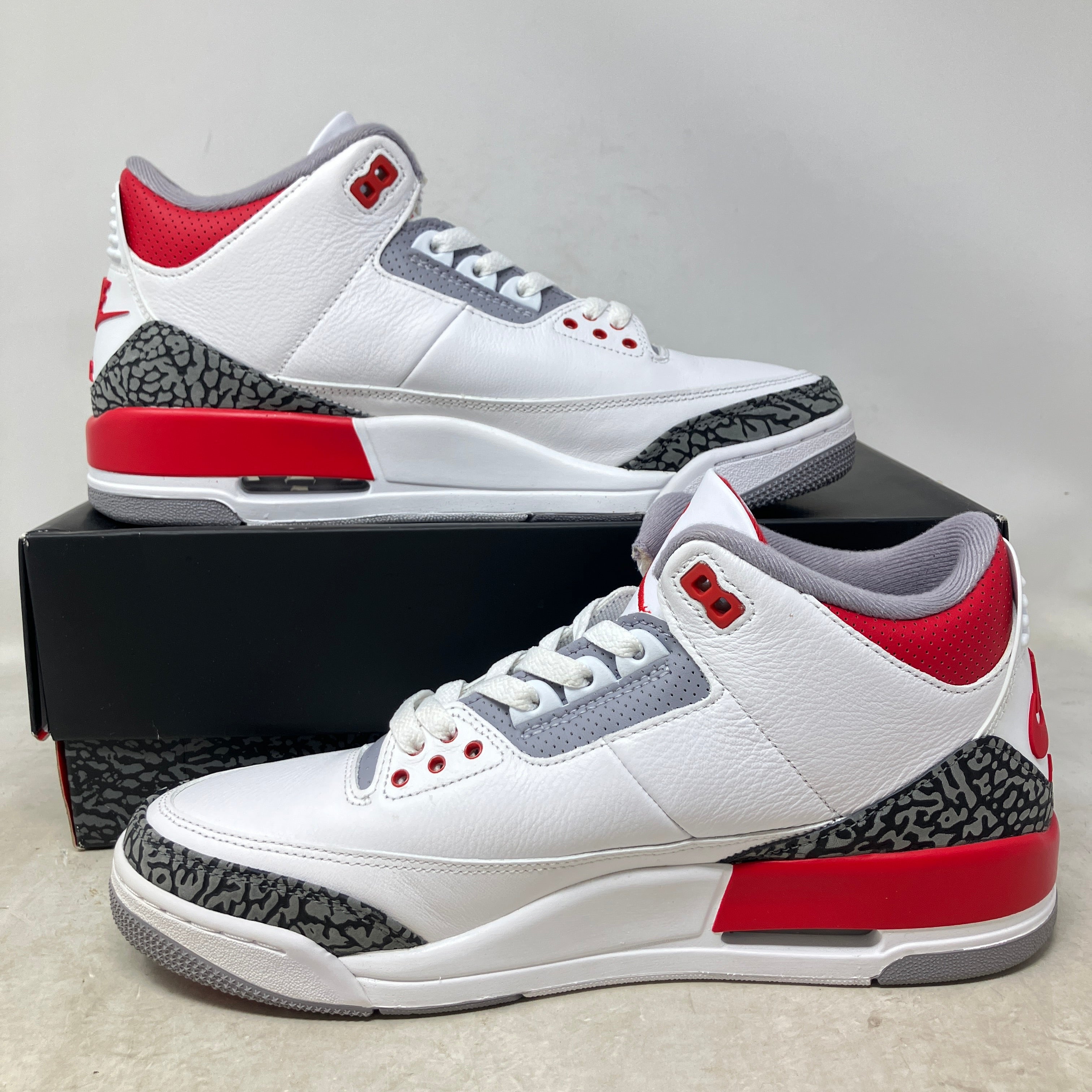 Jordan 3 Retro Fire Red (2022)