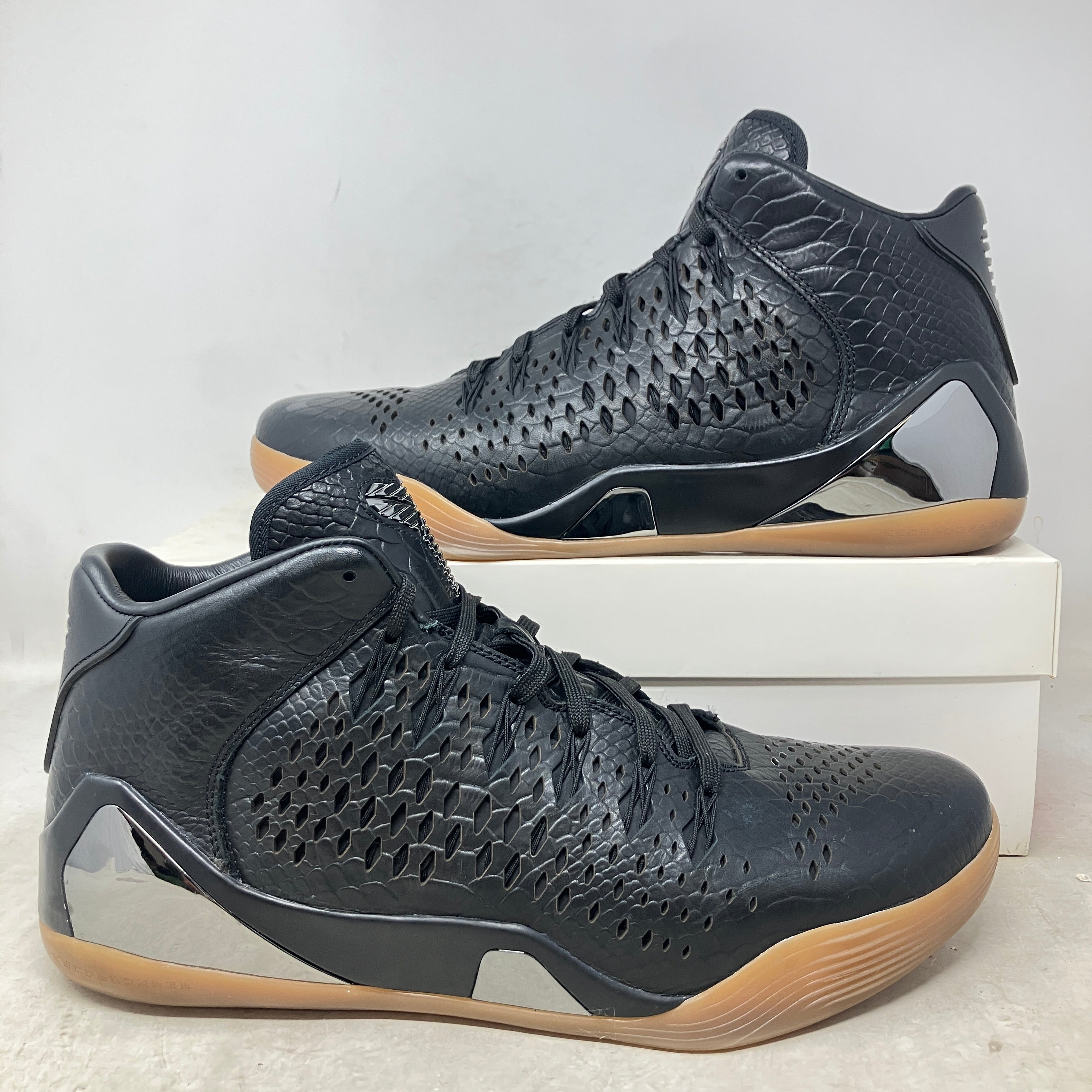 Nike Kobe 9 EXT Mid Black Mamba