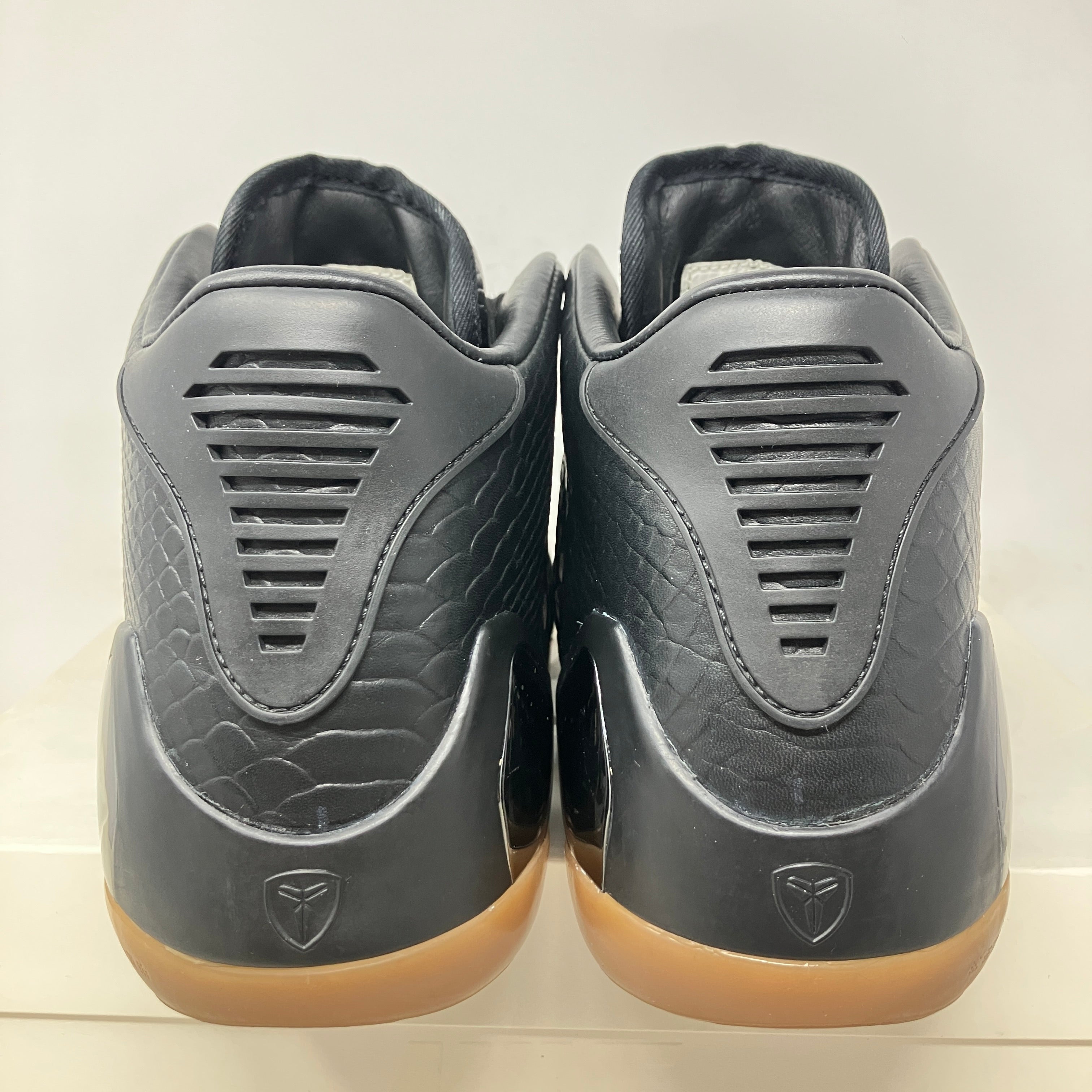 Nike Kobe 9 EXT Mid Black Mamba