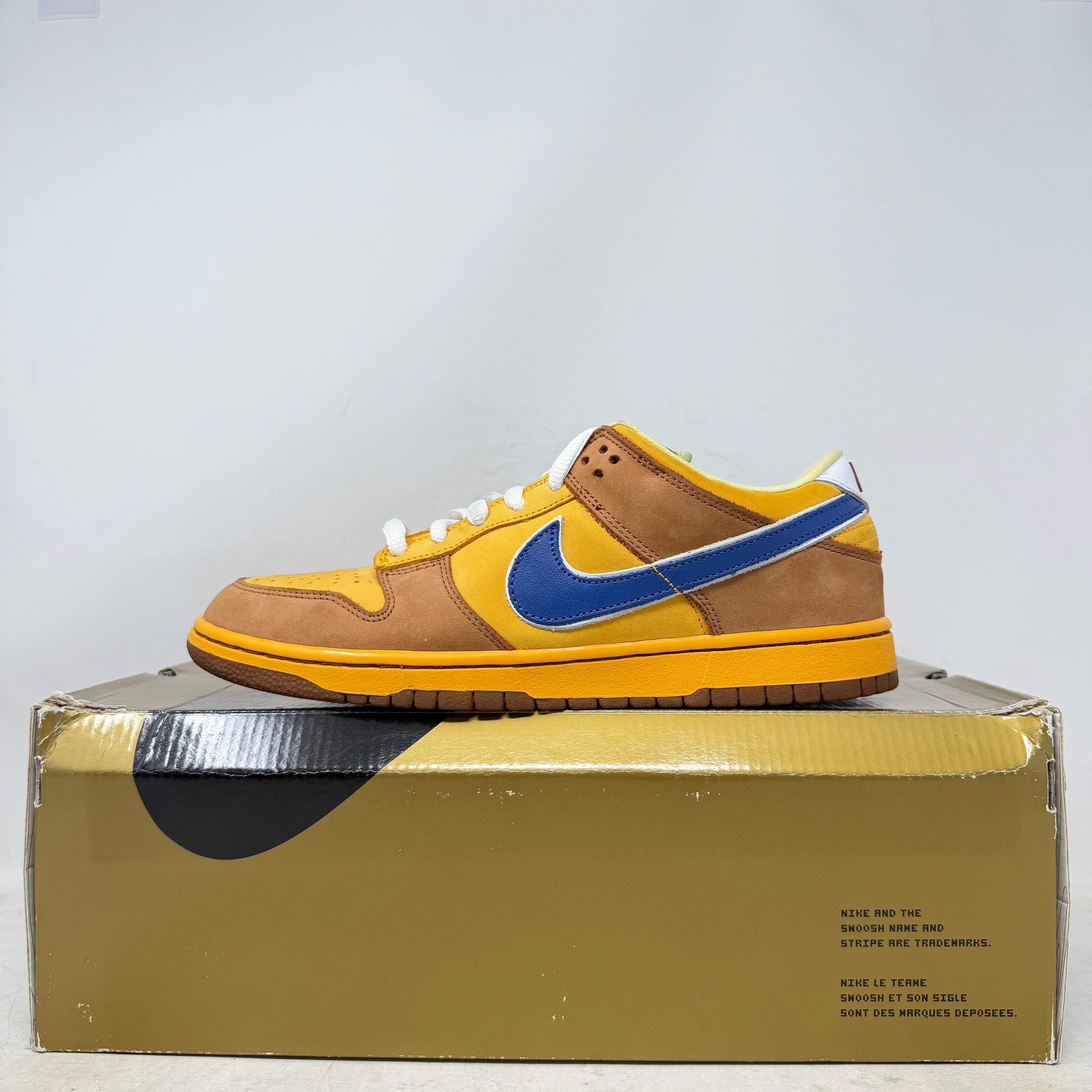 Nike SB Dunk Low Newcastle Brown Ale