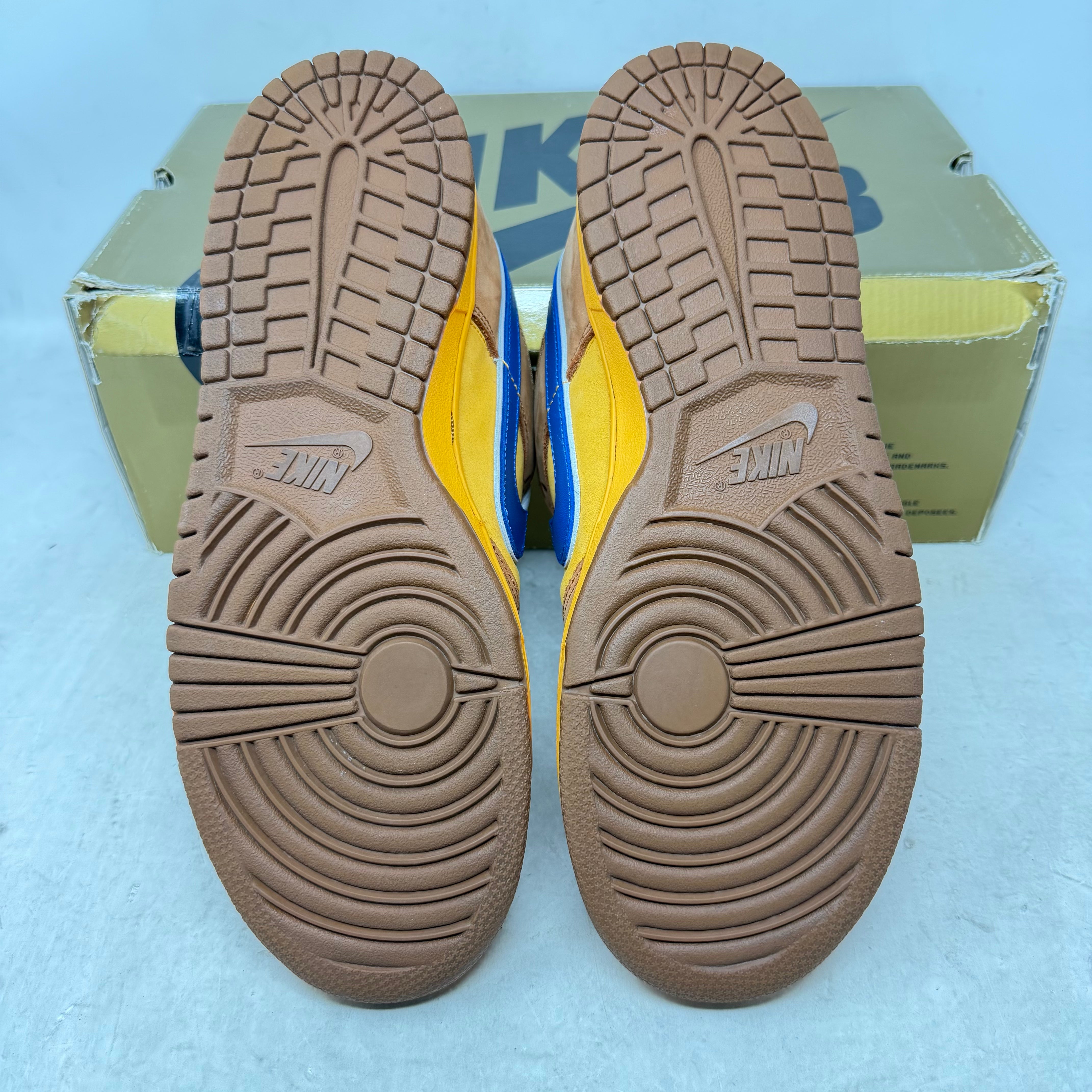 Nike SB Dunk Low Newcastle Brown Ale