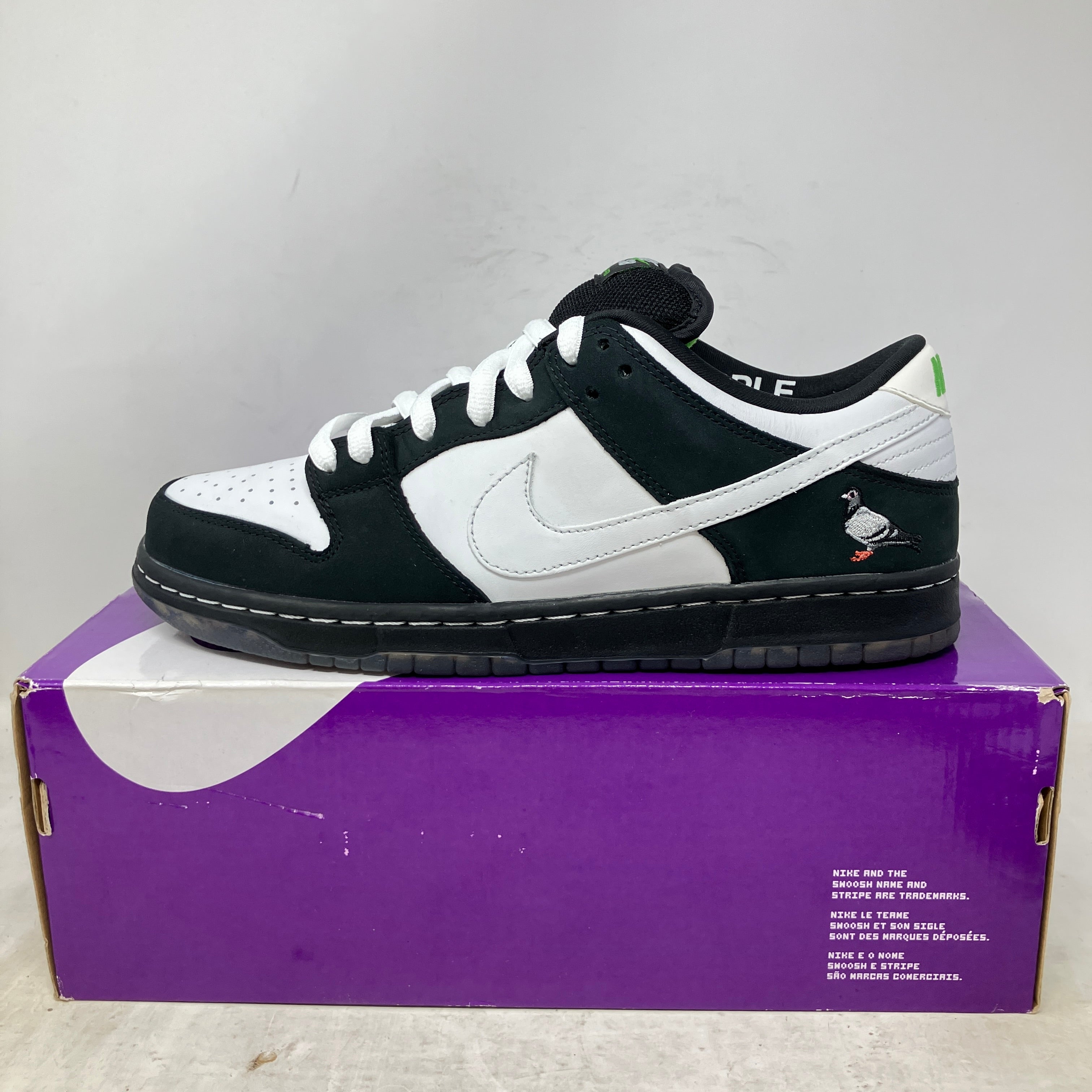 Nike SB Dunk Low Staple Panda Pigeon