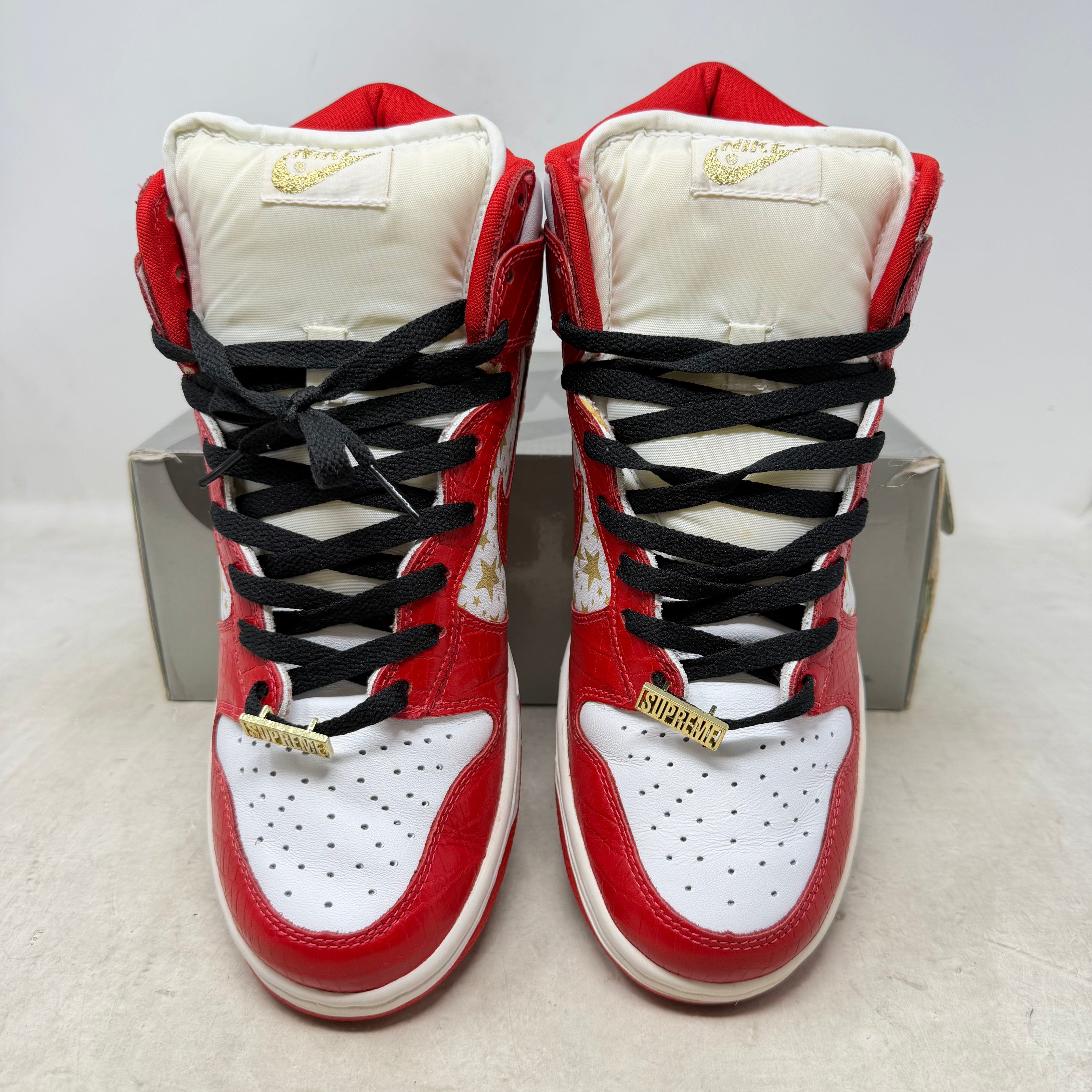 Nike Dunk High Pro SB Supreme Red Stars