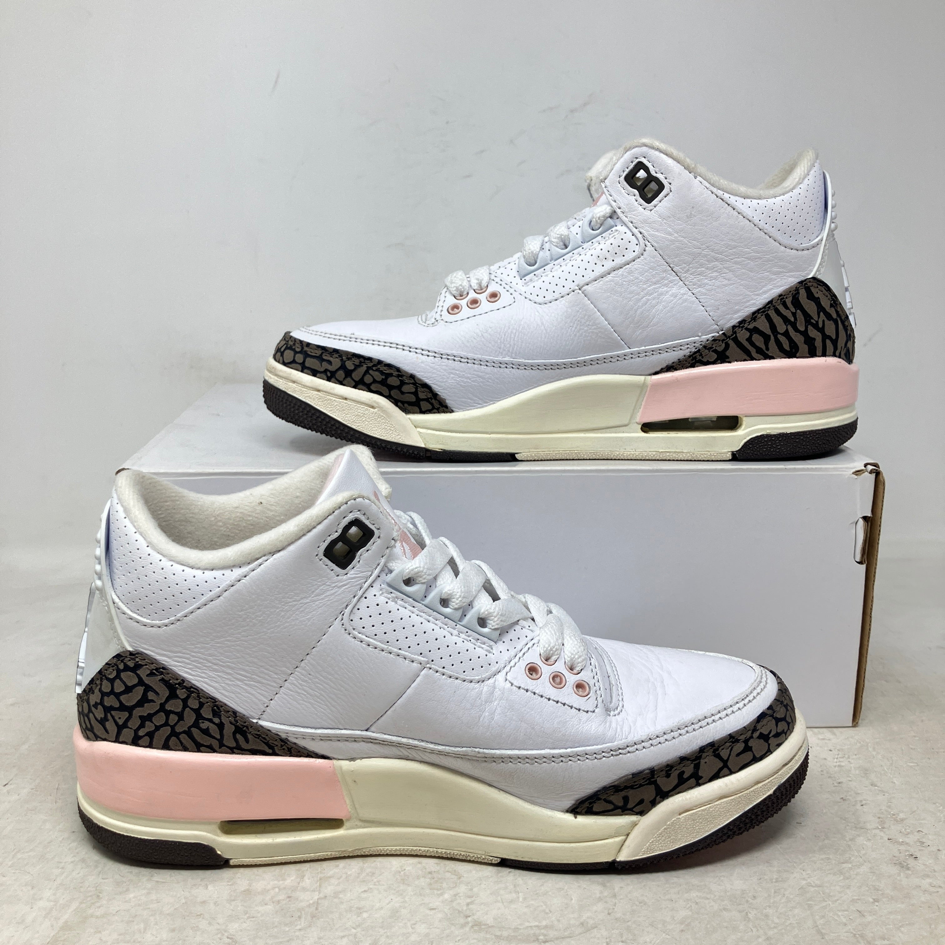 Jordan 3 Retro Neapolitan Dark Mocha (Women's)
