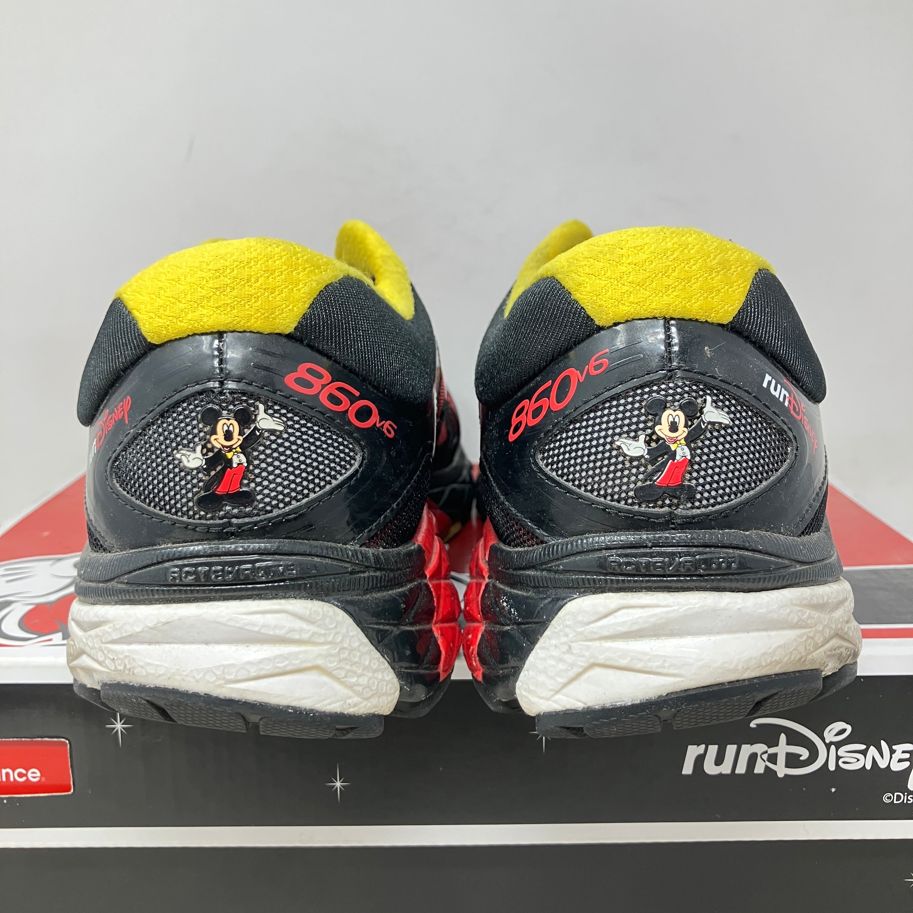 New Balance 860v6 runDisney Mickey Mouse