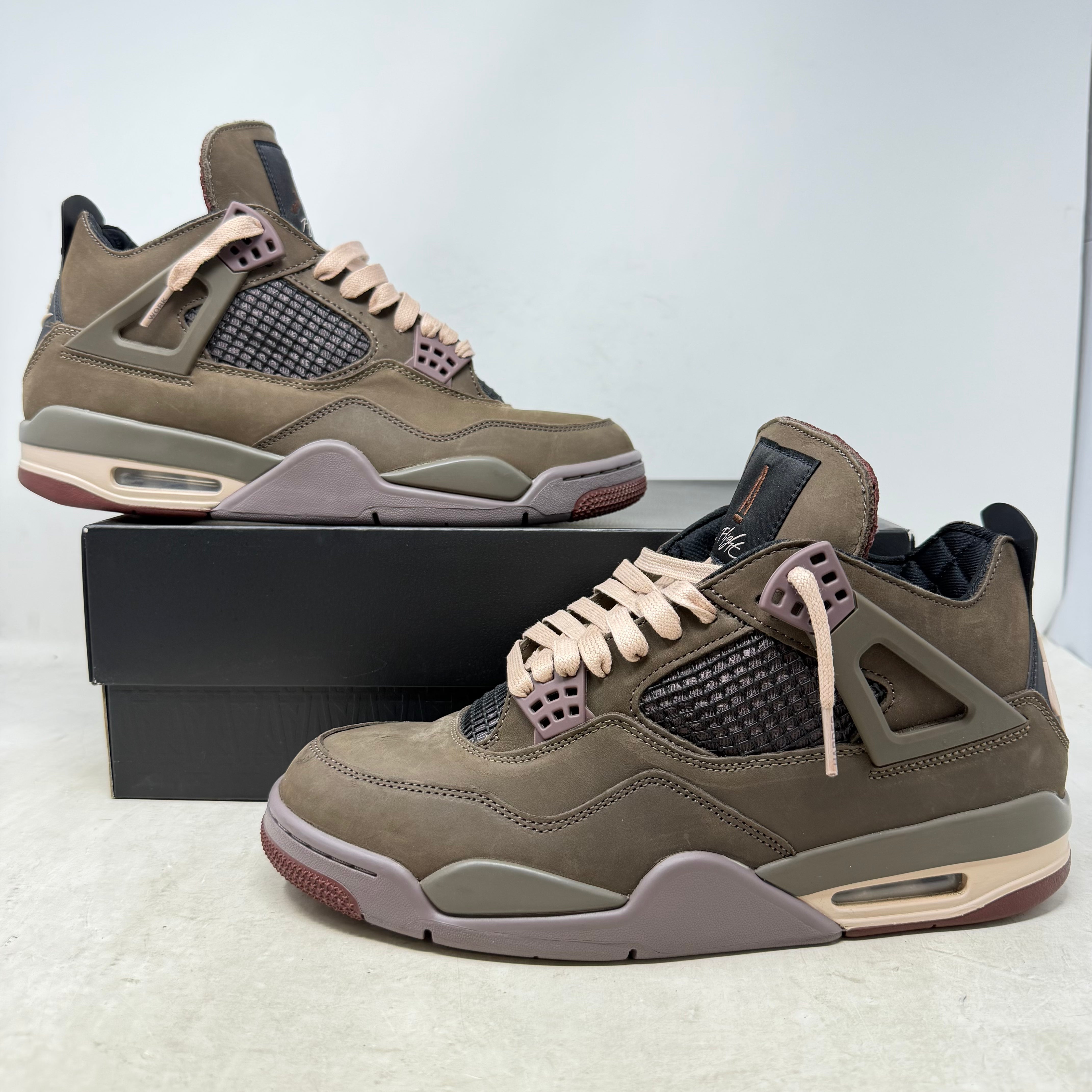 Jordan 4 Retro SP A Ma Maniére Dark Mocha