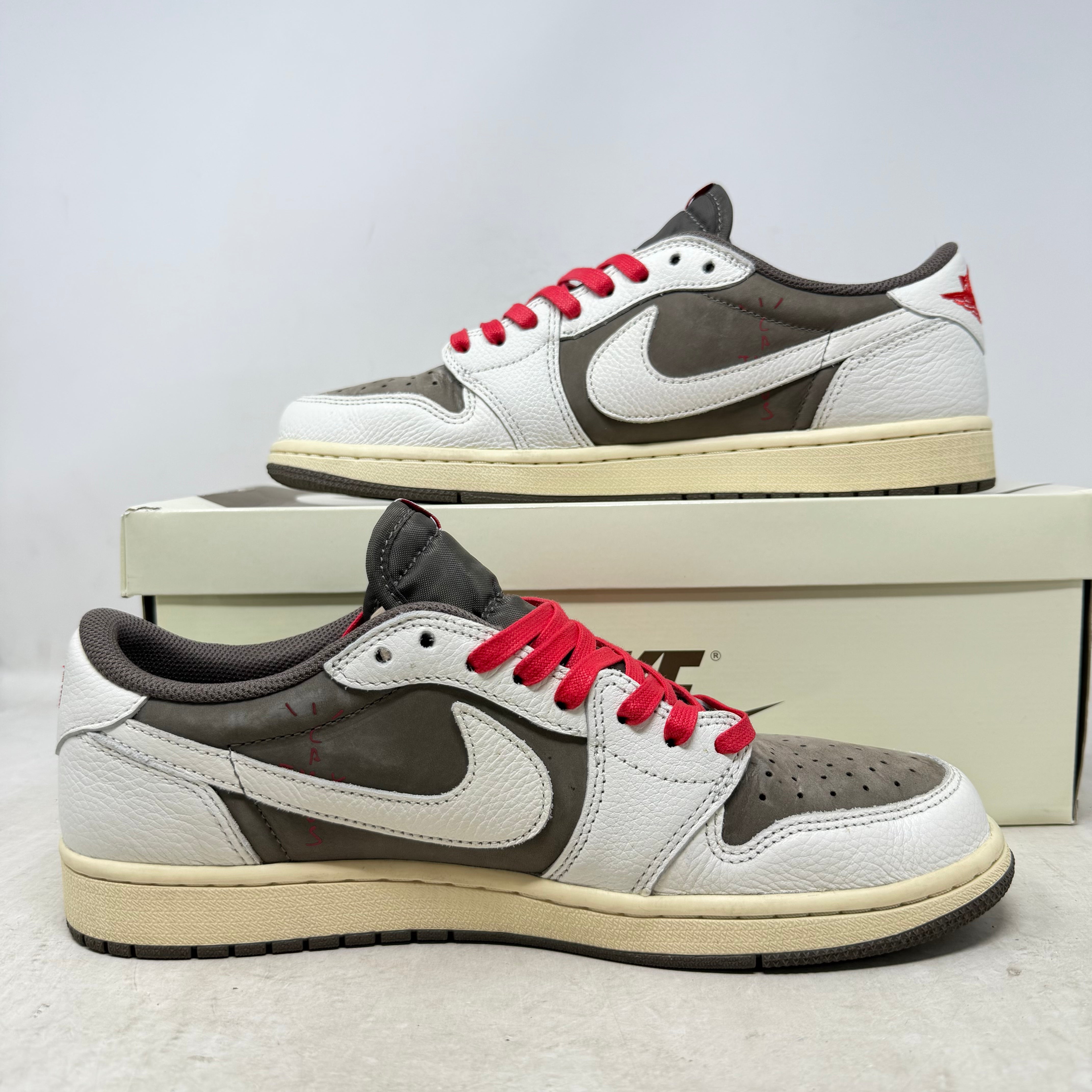 Jordan 1 Retro Low OG SP Travis Scott Reverse Mocha