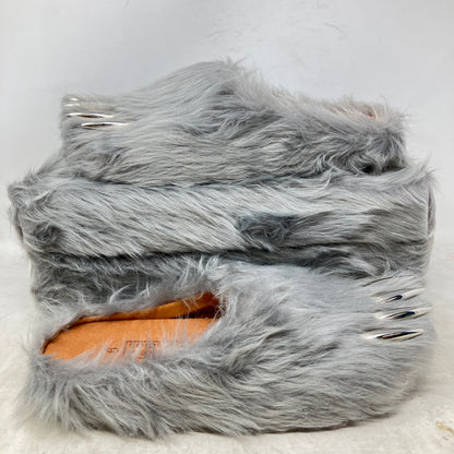 Bravest Studios Bear Claw Mule Grey