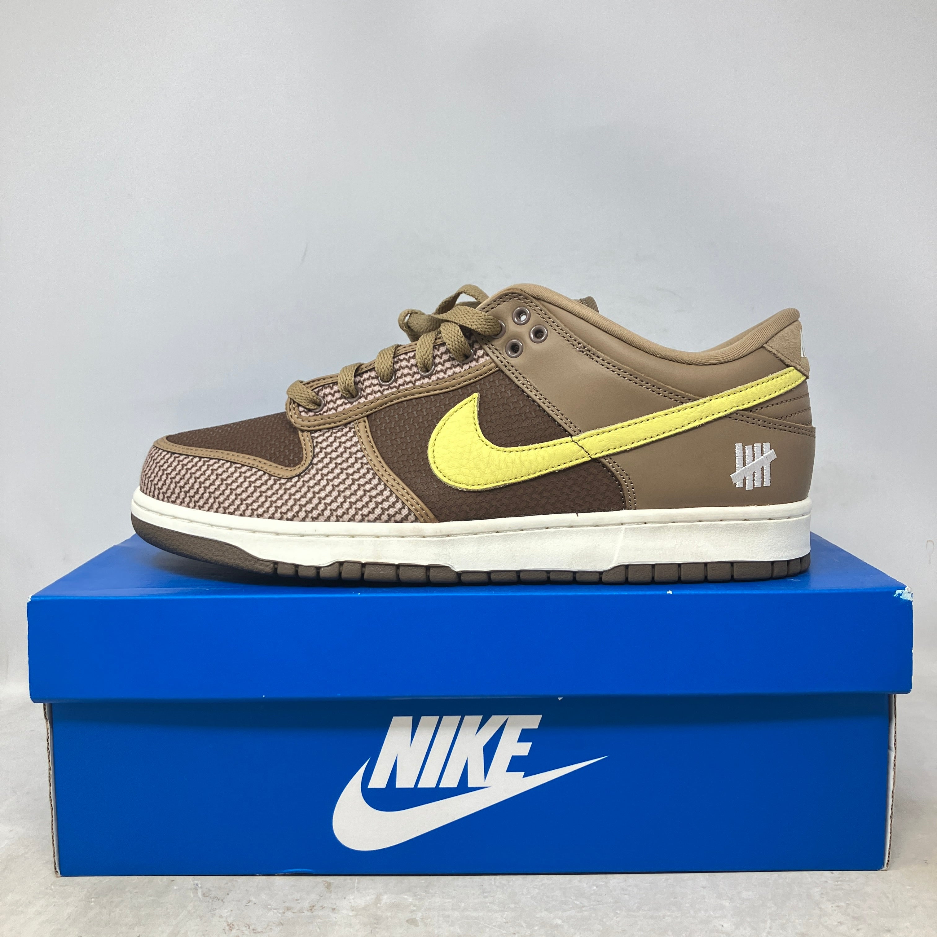 Nike Dunk Low SP Undefeated Canteen Dunk vs. AF1 Pack