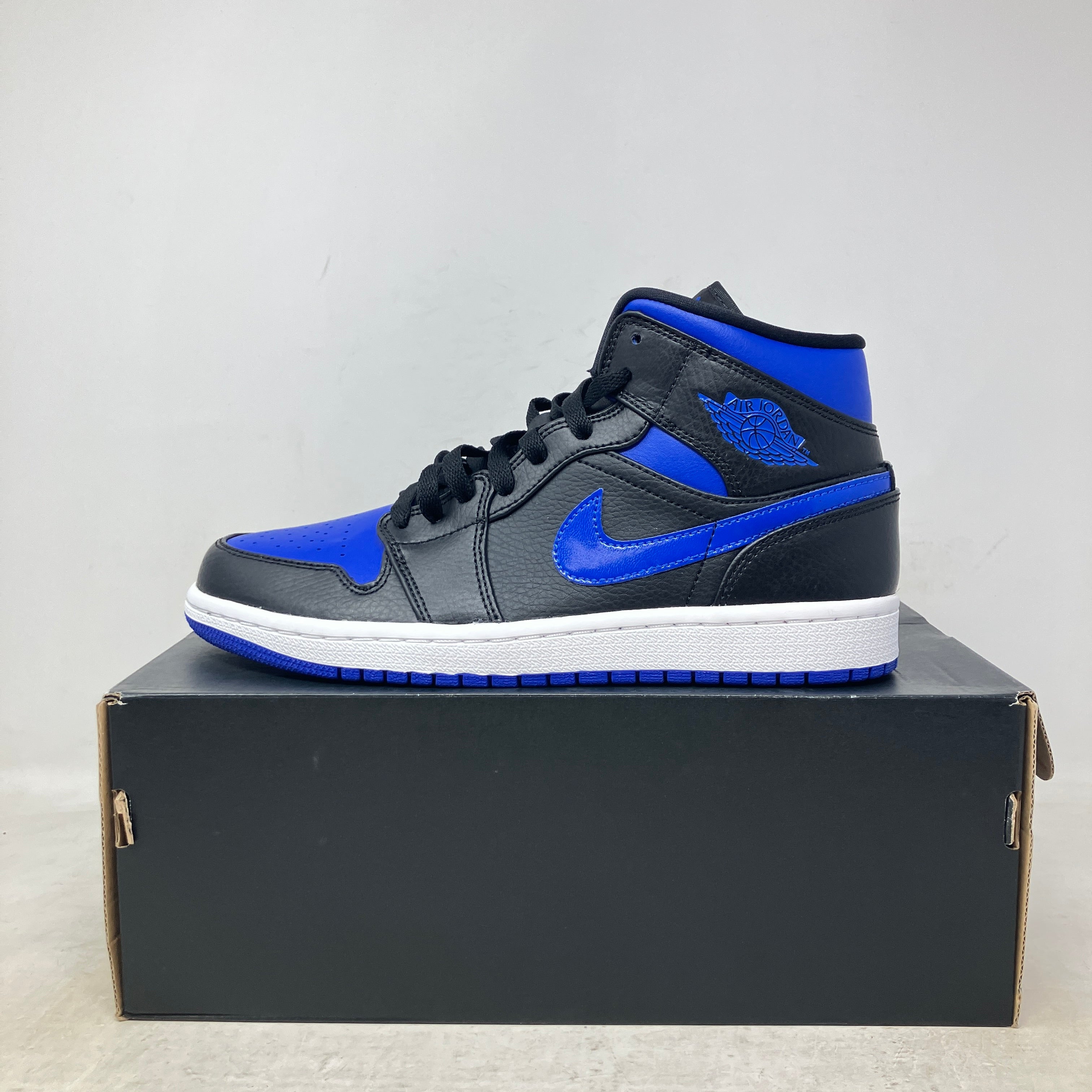 Jordan 1 Mid Royal (2020)