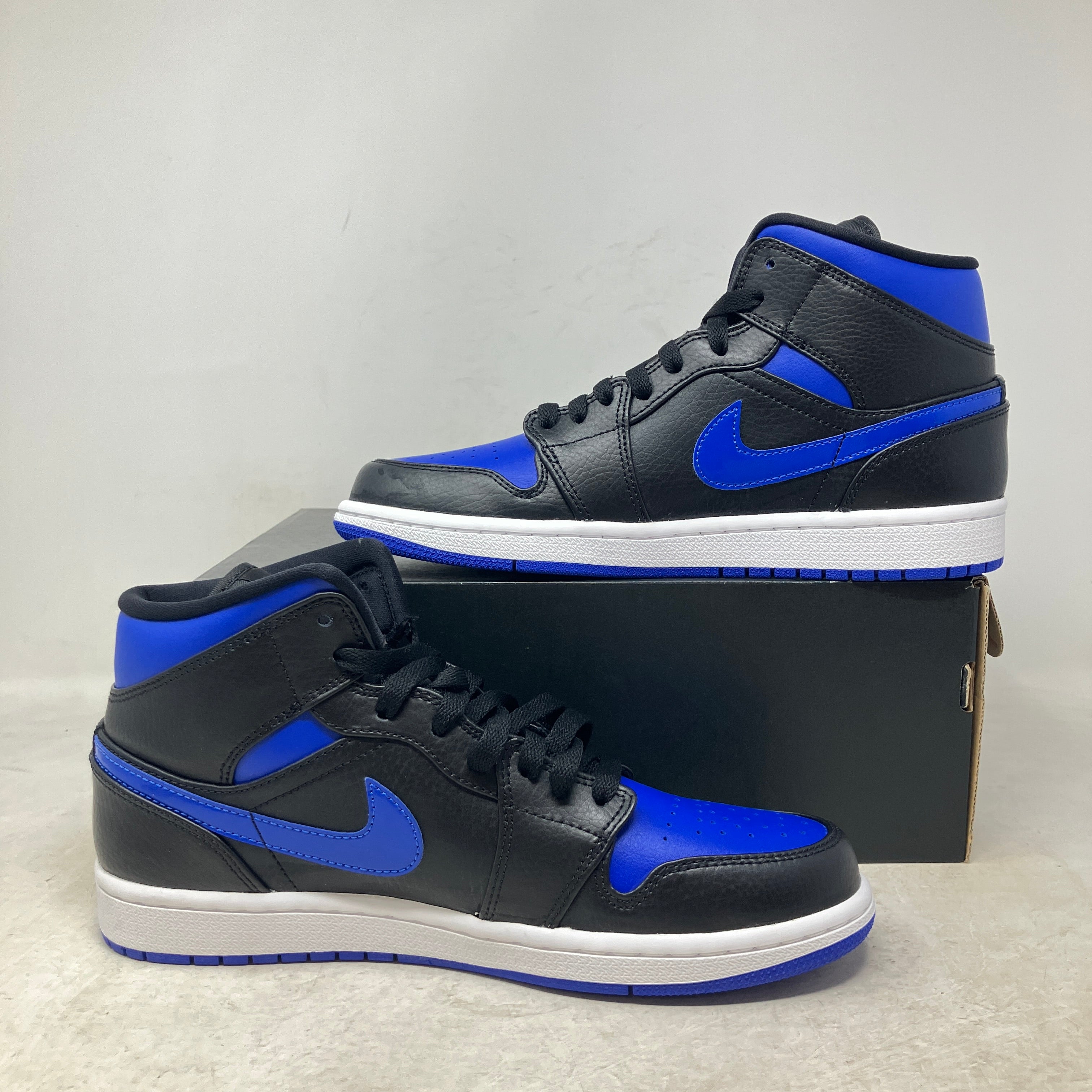 Jordan 1 Mid Royal (2020)