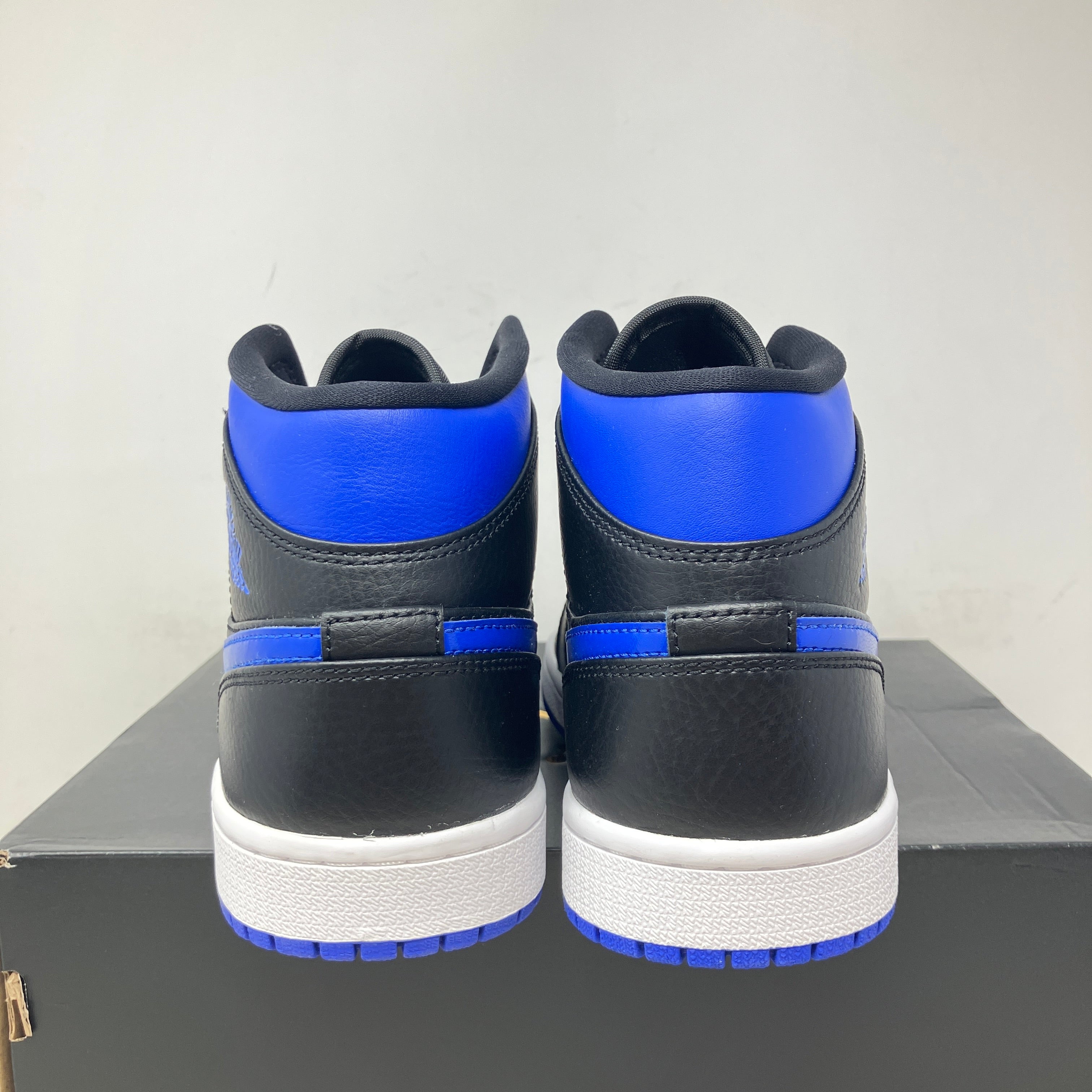 Jordan 1 Mid Royal (2020)
