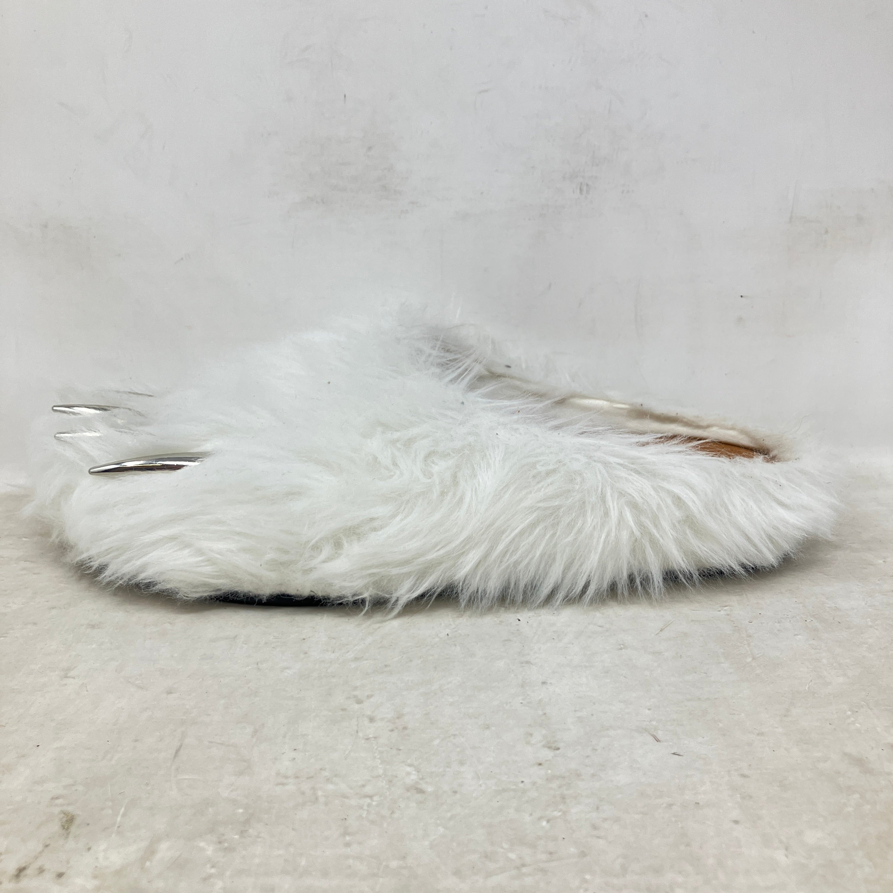 Bravest Studios Bear Claw Mule White