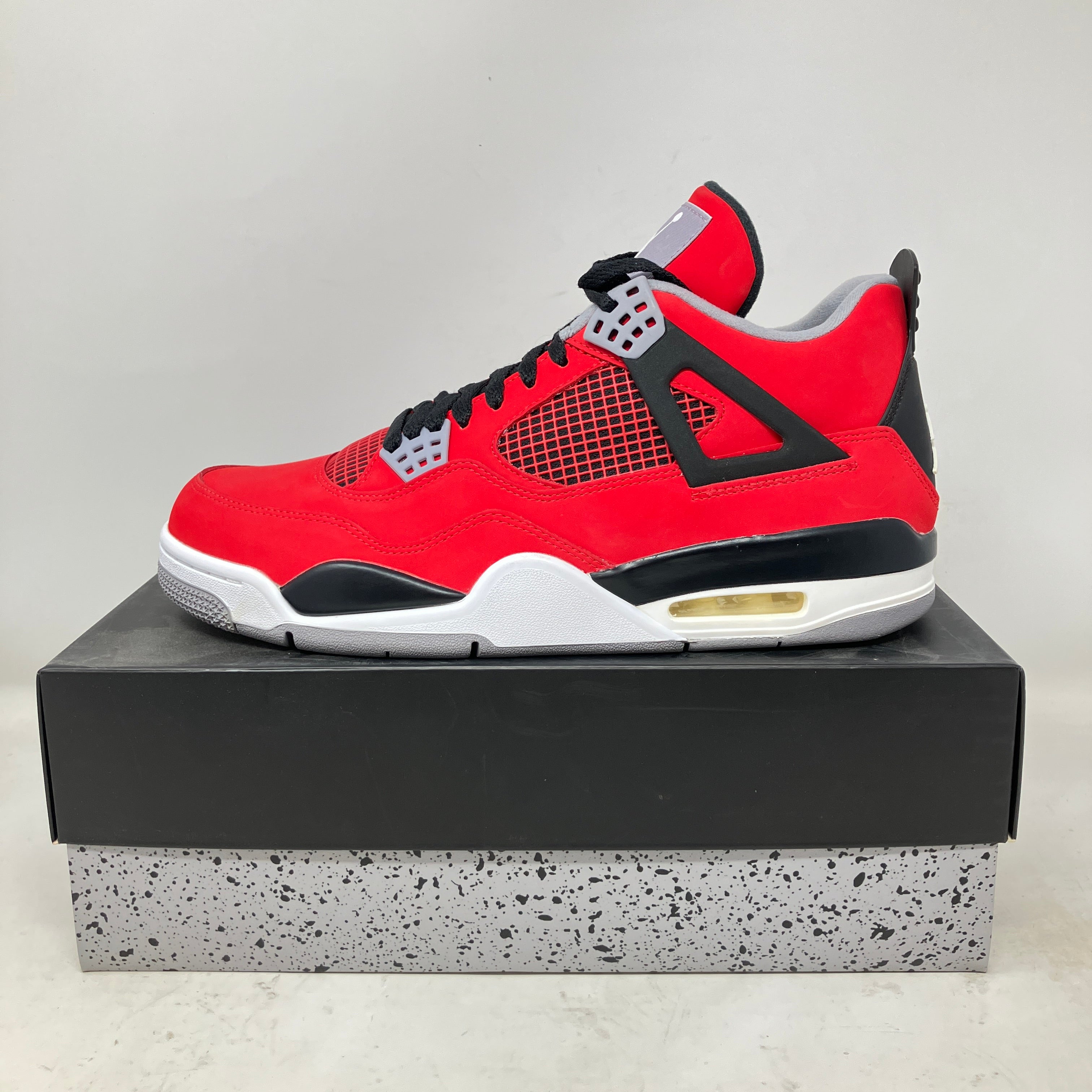 Jordan 4 Retro Toro Bravo