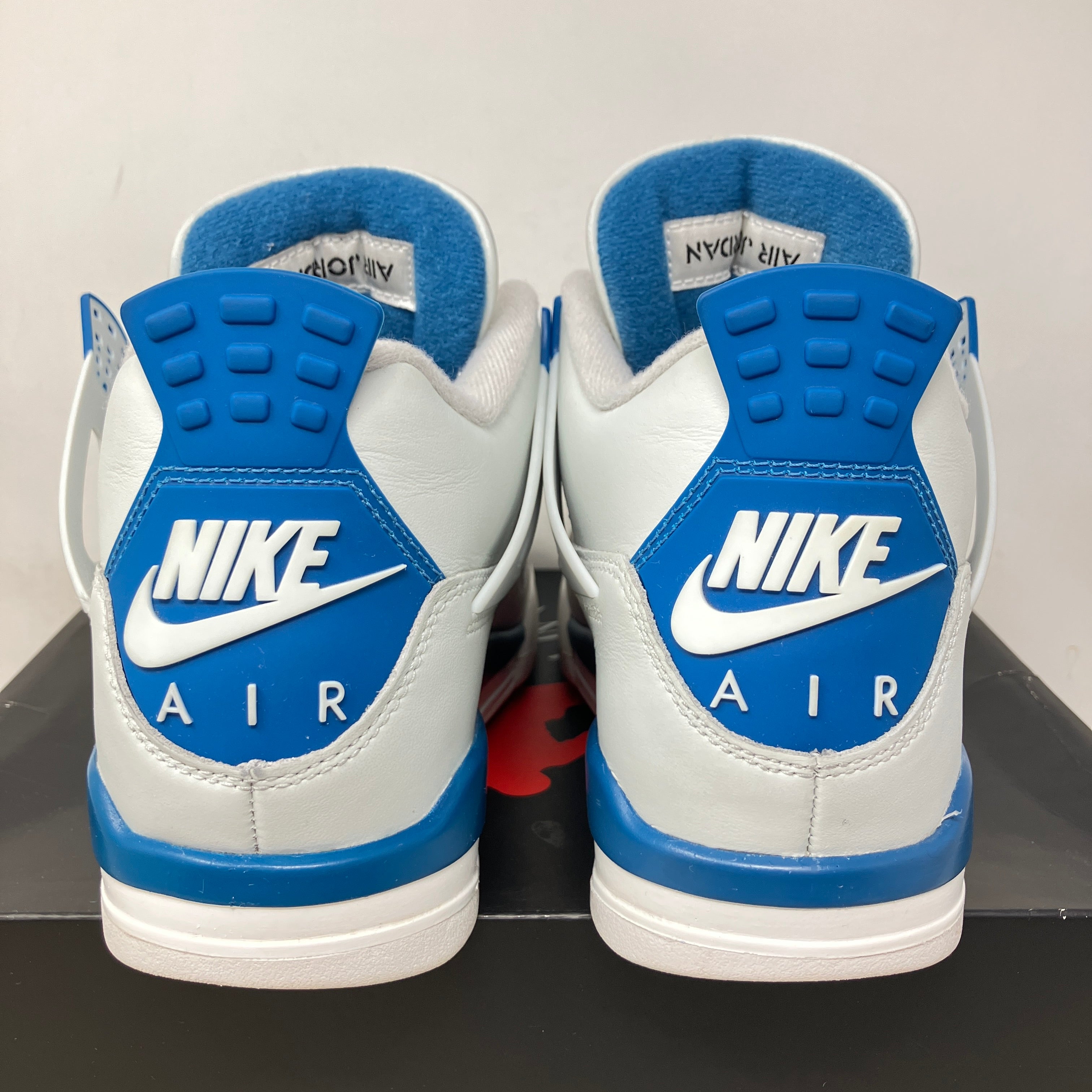 Jordan 4 Retro Military Blue (2024)