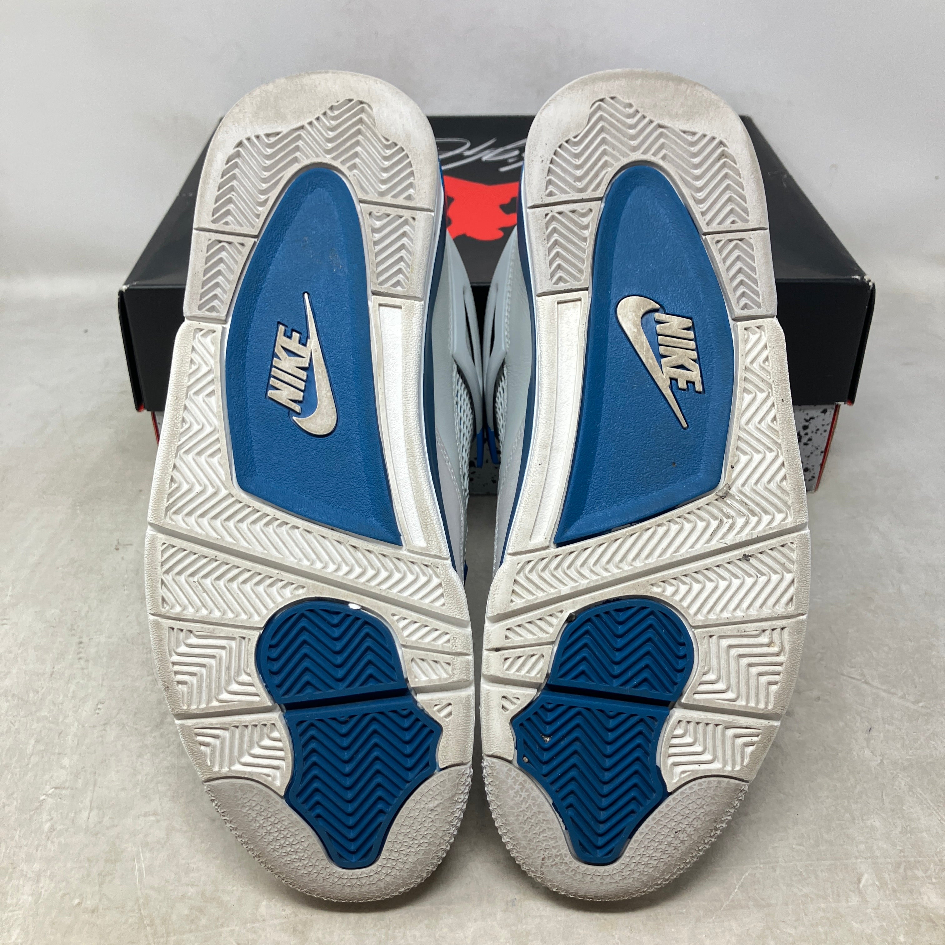 Jordan 4 Retro Military Blue (2024)