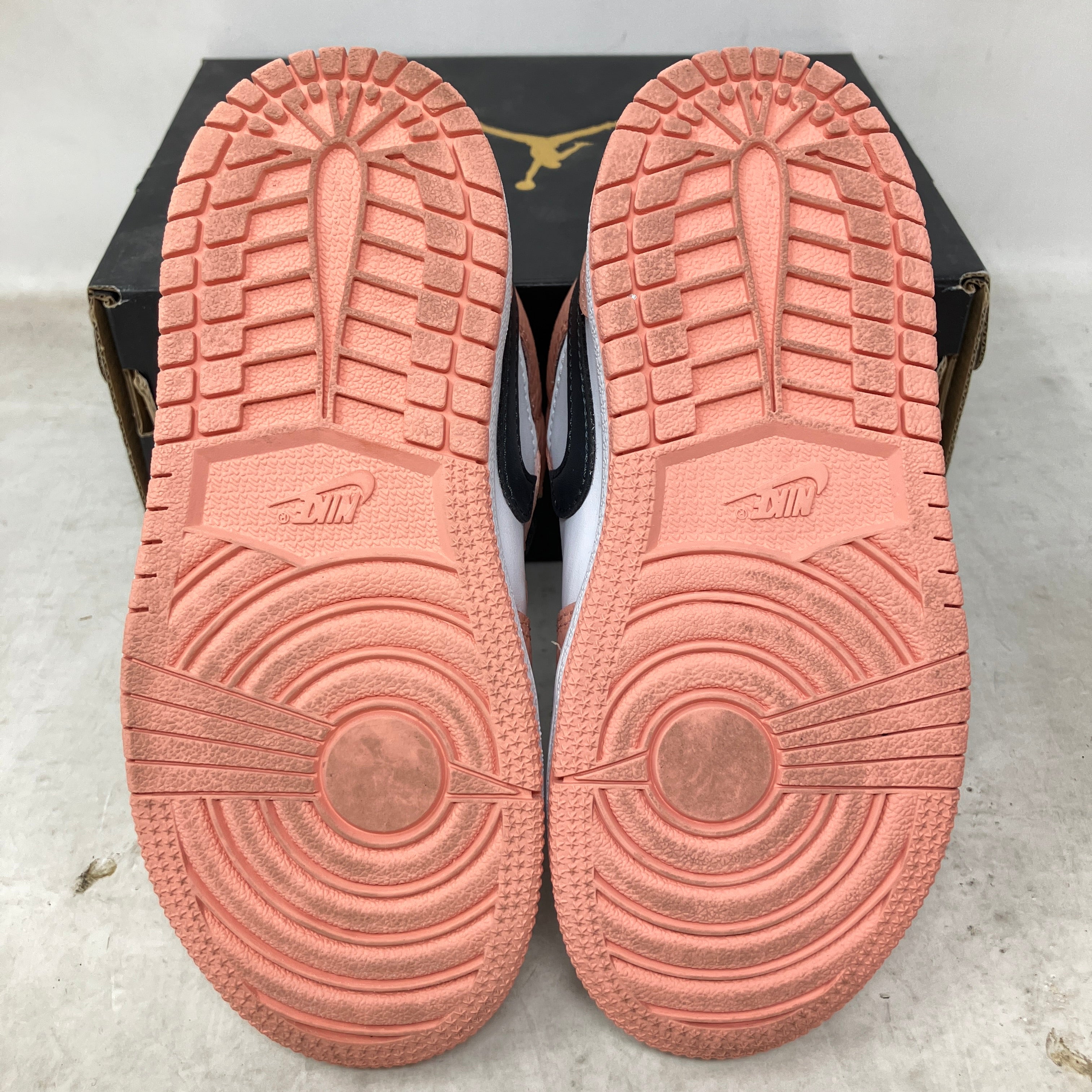 Jordan 1 Mid Pink Quartz (TD)